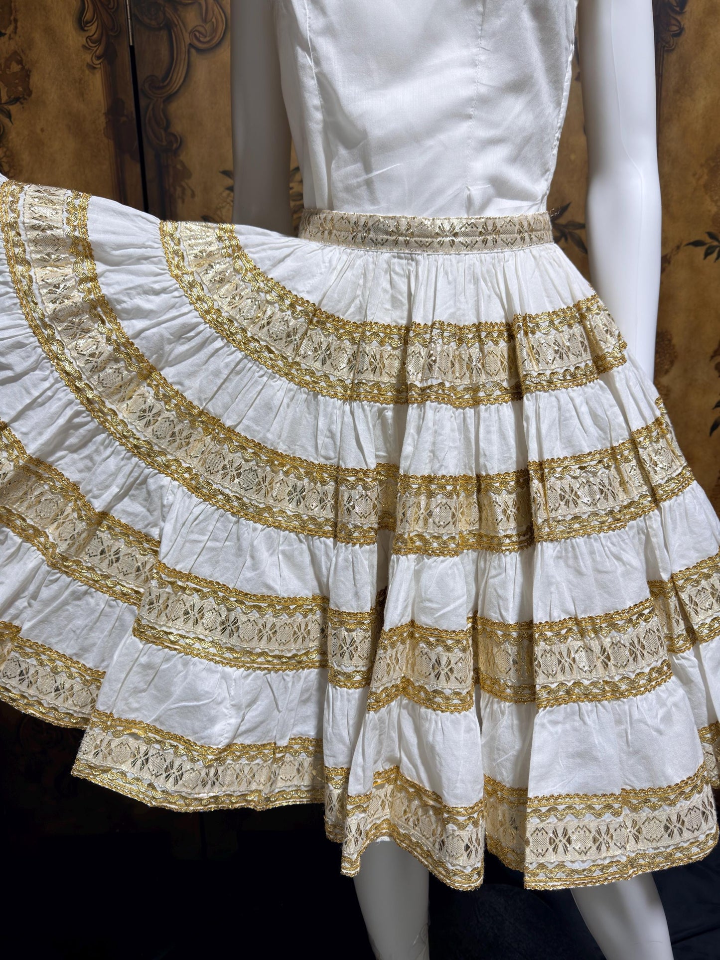 1950s vintage Patio Fiesta Dress, White Cotton Gold metallic 2 pc dress top & skirt