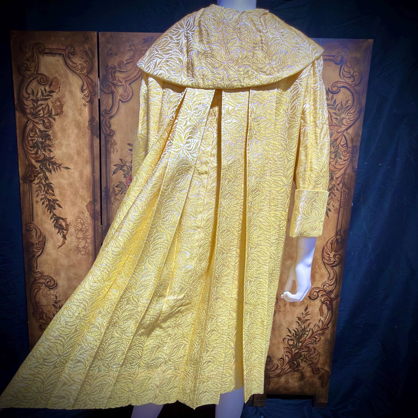 MARTYS Vintage 1950s evening swing coat, Yellow silk jacquard Easter Spring Dress coat