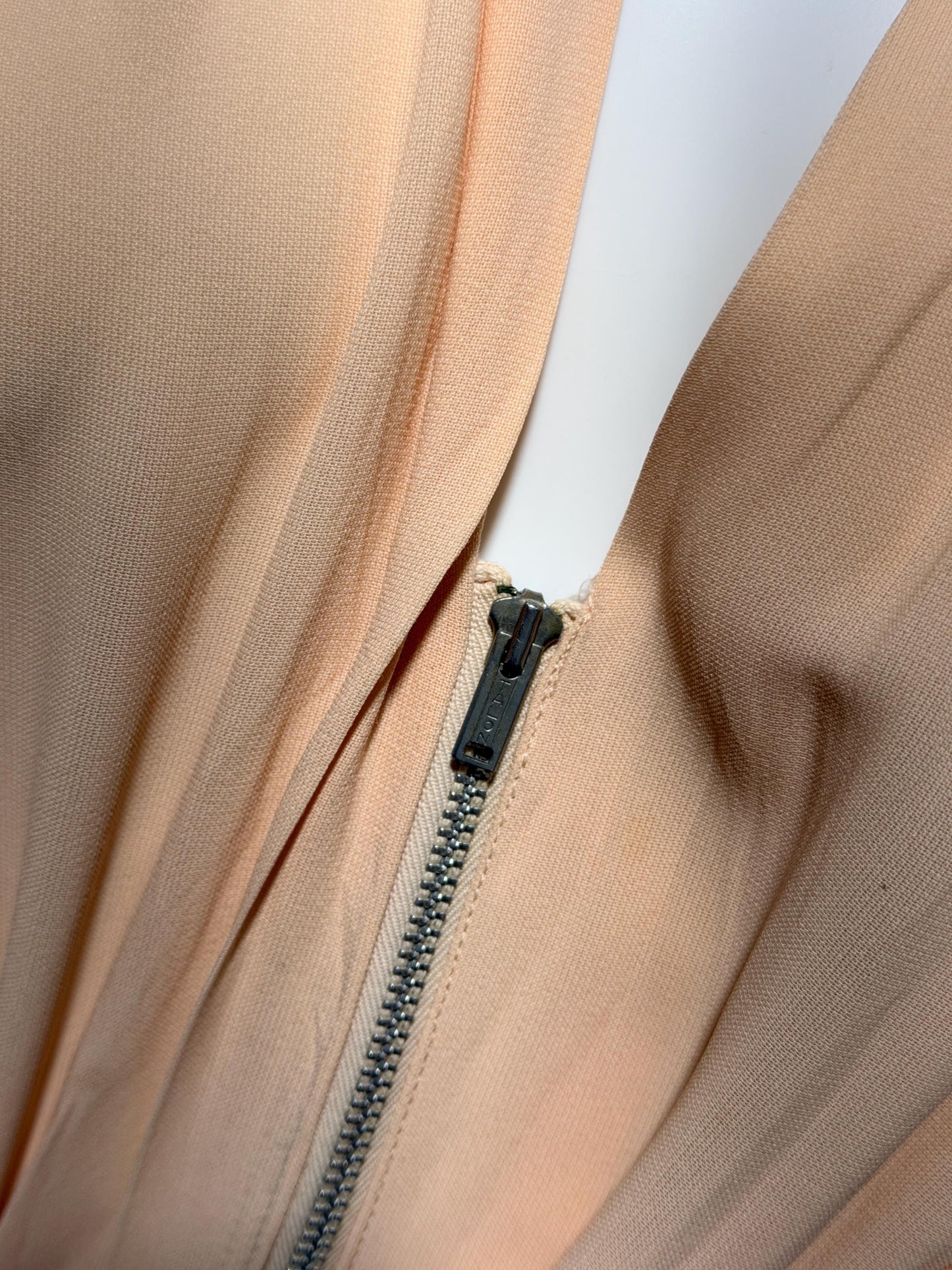 1940s vintage dressing gown robe, LYN DELLE powder pink zip front lingerie dress