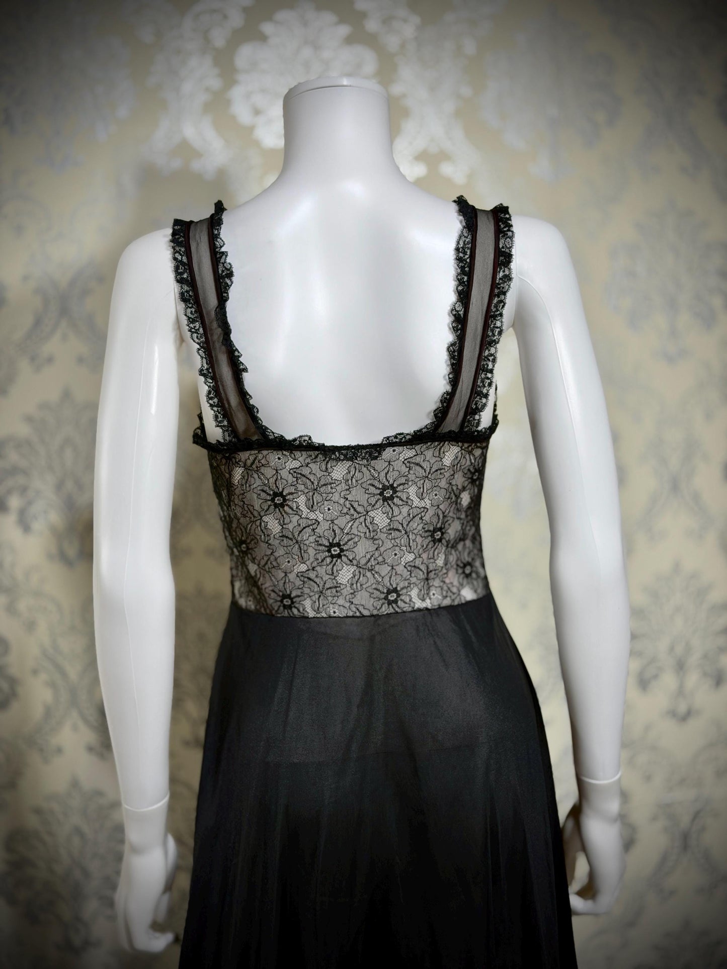 YOLANDE Vintage 1950s Nightgown Slip dress, Black Nylon lingerie dress