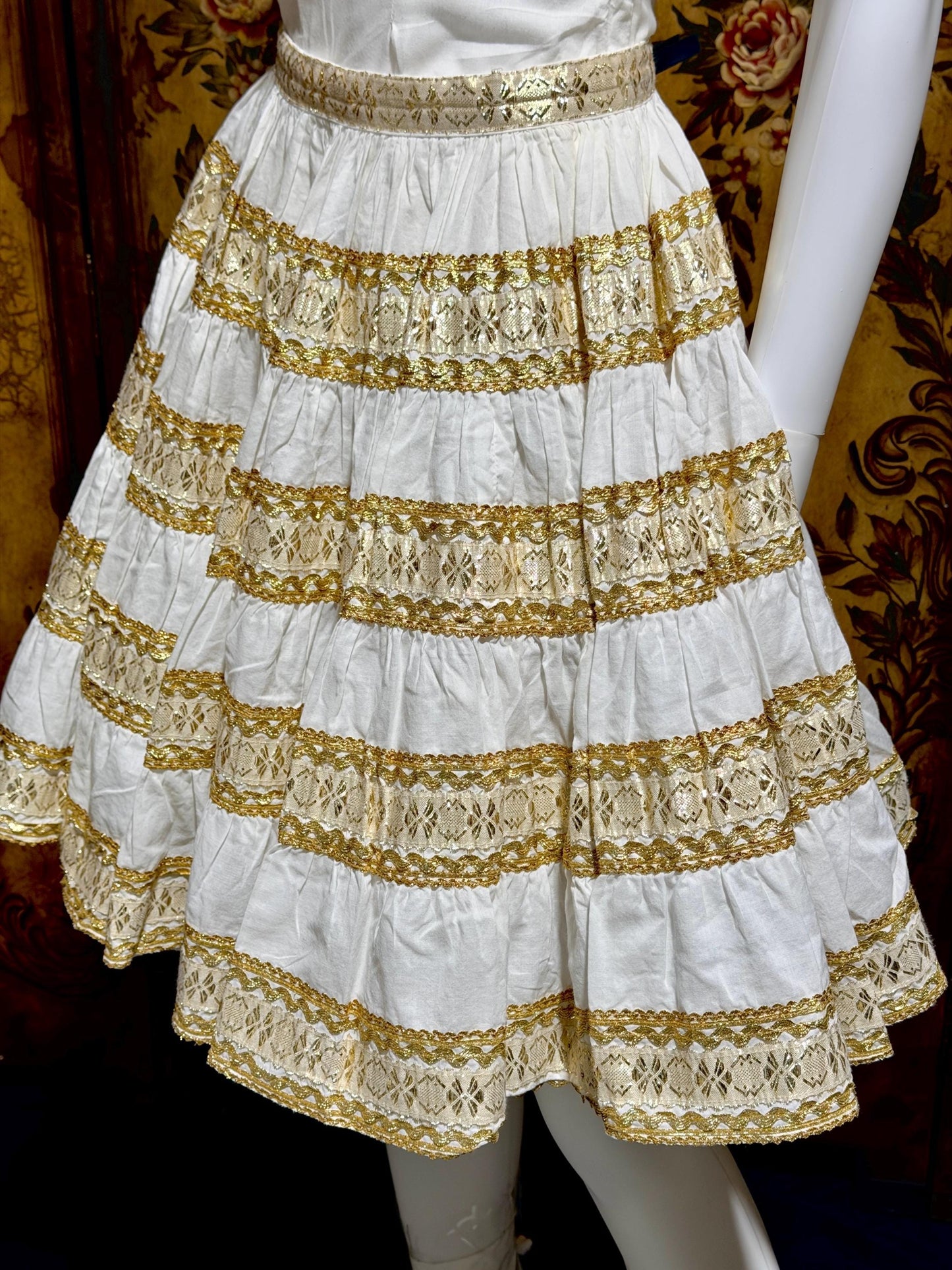 1950s vintage Patio Fiesta Dress, White Cotton Gold metallic 2 pc dress top & skirt