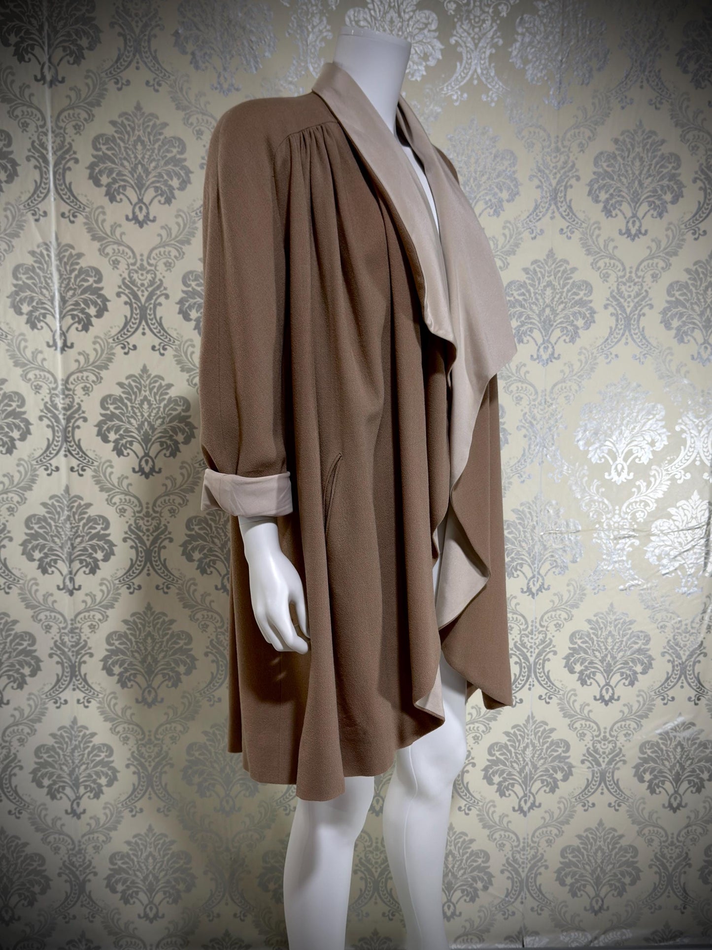 TRAVILLA vintage 1980s swing coat jacket, taupe ruffled car coat