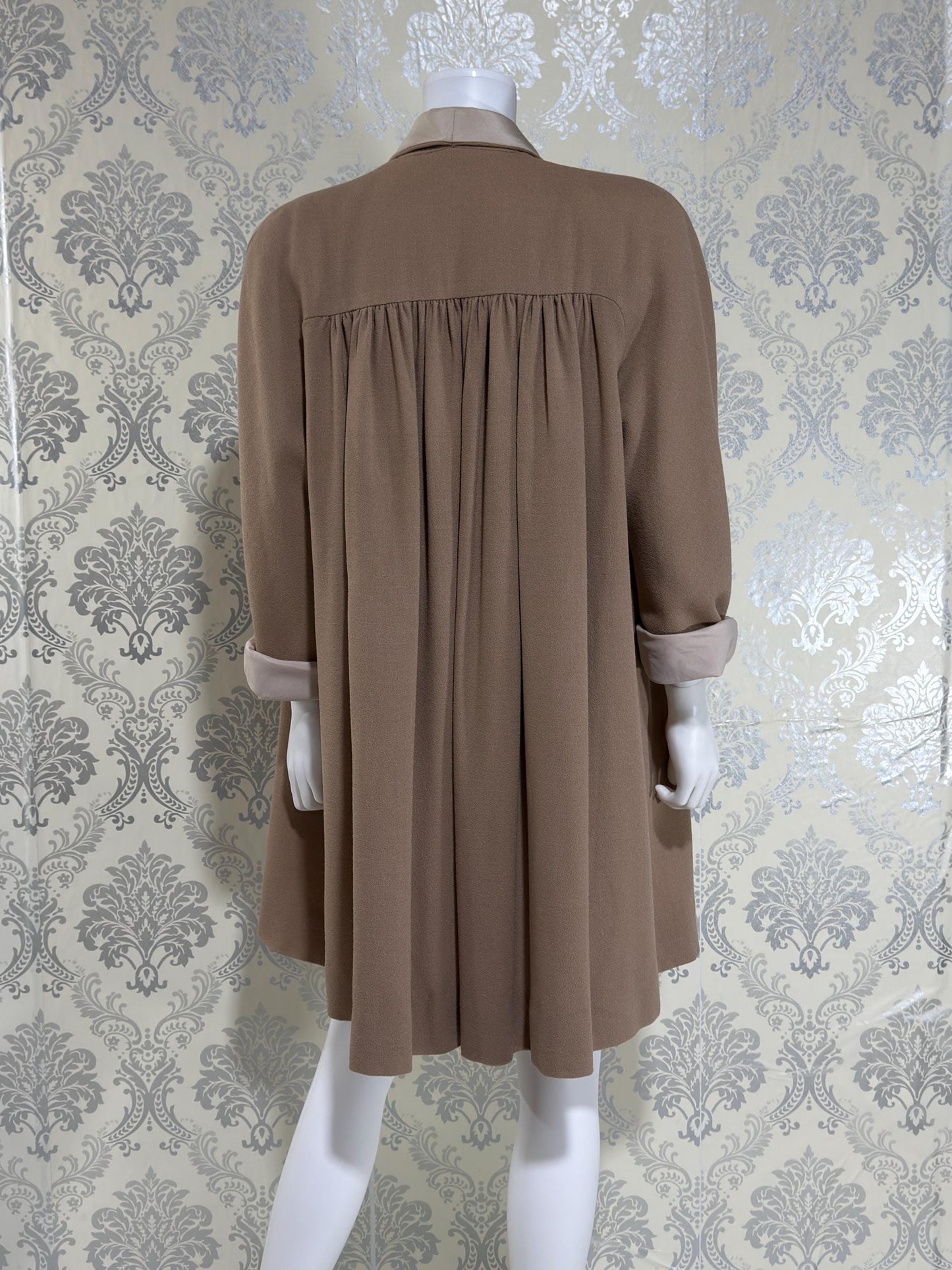 TRAVILLA vintage 1980s swing coat jacket, taupe ruffled car coat