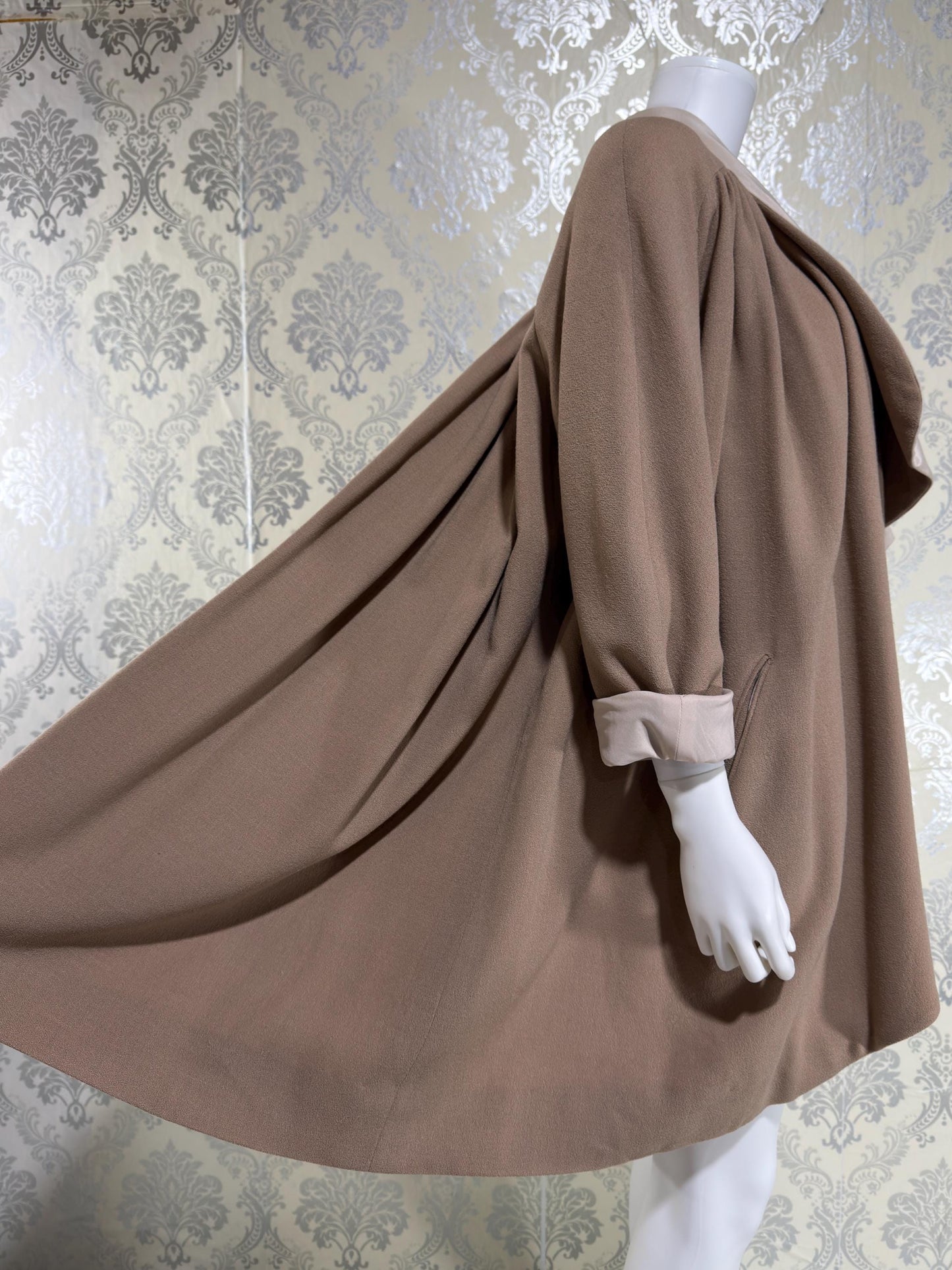 TRAVILLA vintage 1980s swing coat jacket, taupe ruffled car coat