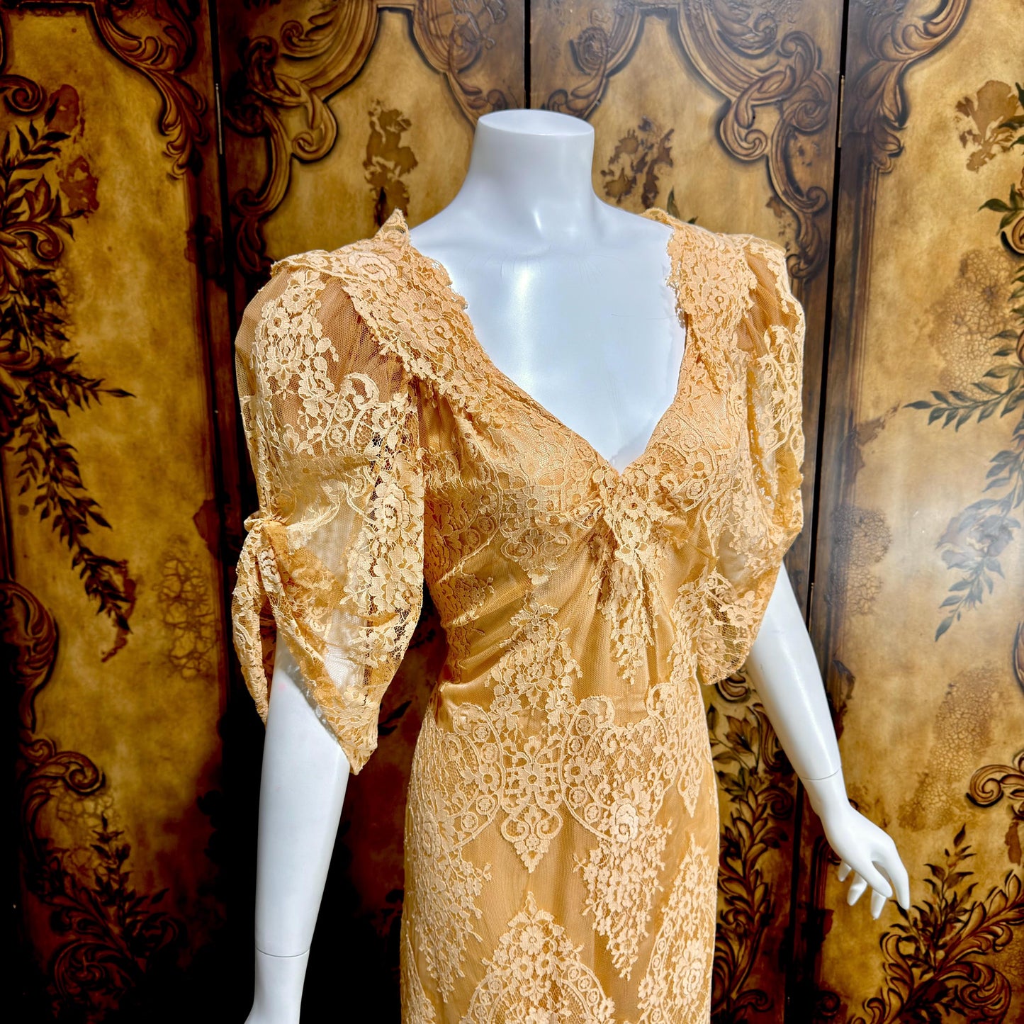 BECKY BISOULIS Vintage 1980s wedding dress, antique lace tea length dress