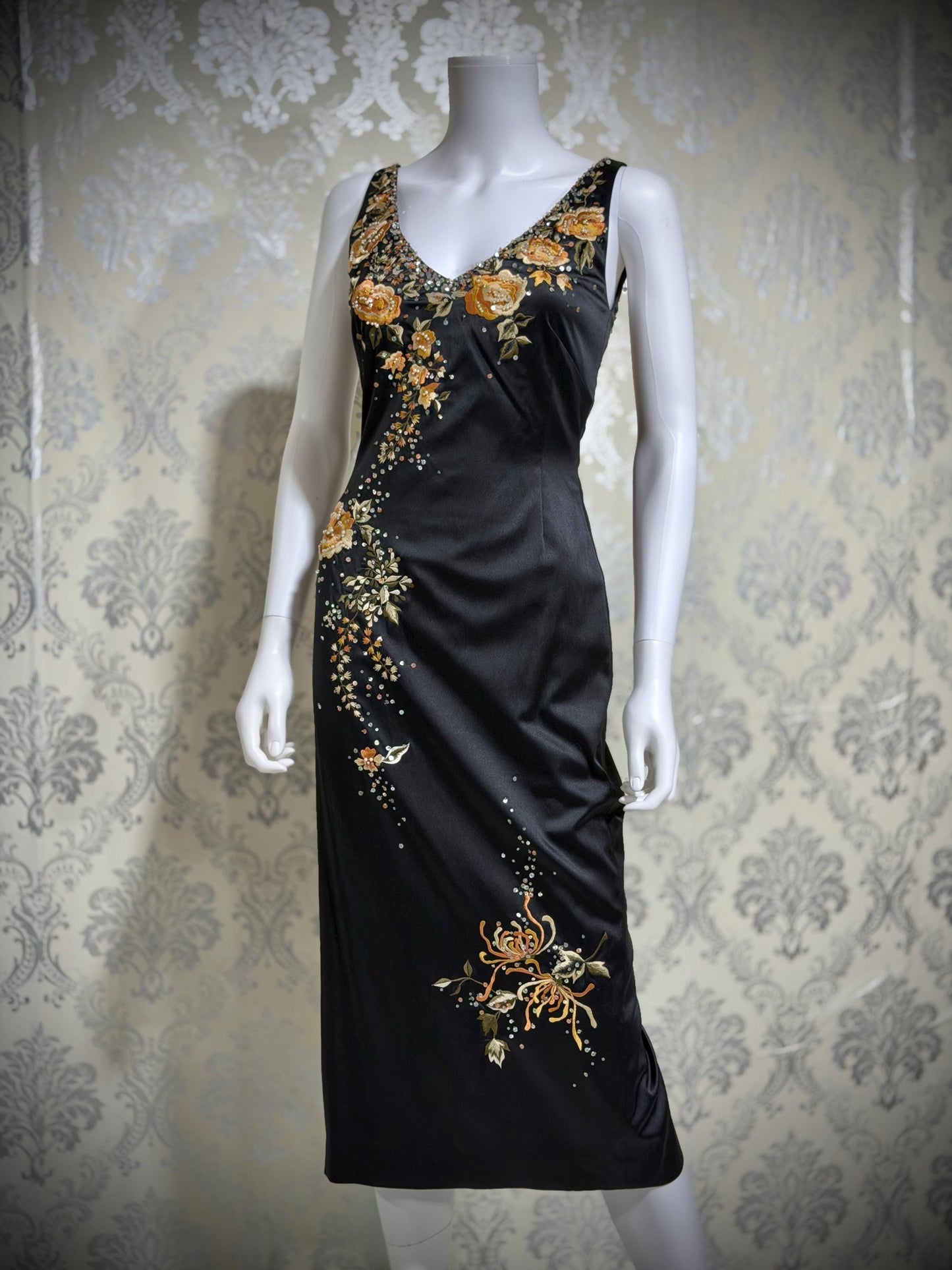 MANDALAY vintage evening cocktail dress, Y2K Embroiderd Black bodycon Midi dress