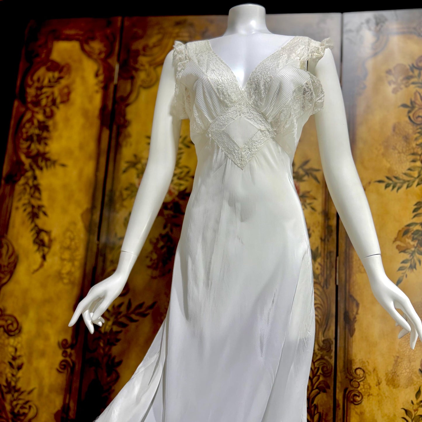 TROUSSEAU vintage 1940s nightgown slip dress, Silky White full length lingerie dress