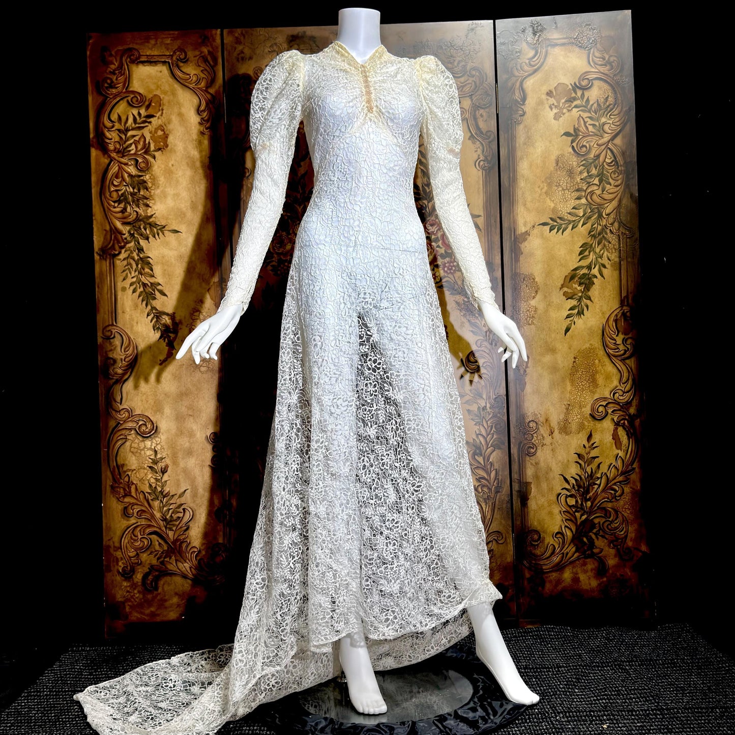 1940s vintage wedding dress, White sheer lace long sleeve sheath gown with train