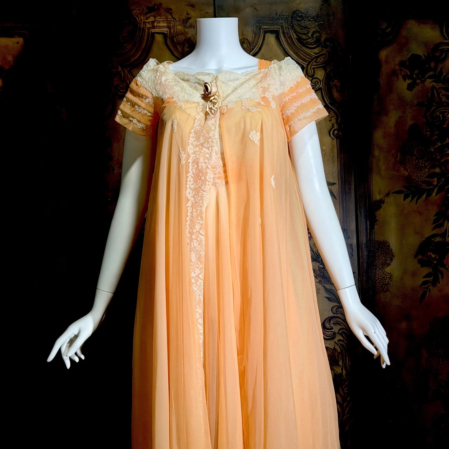 MALOOF Vintage 1950s nightgown robe set, peignoir set, Double layer Peach chiffon lingerie dress