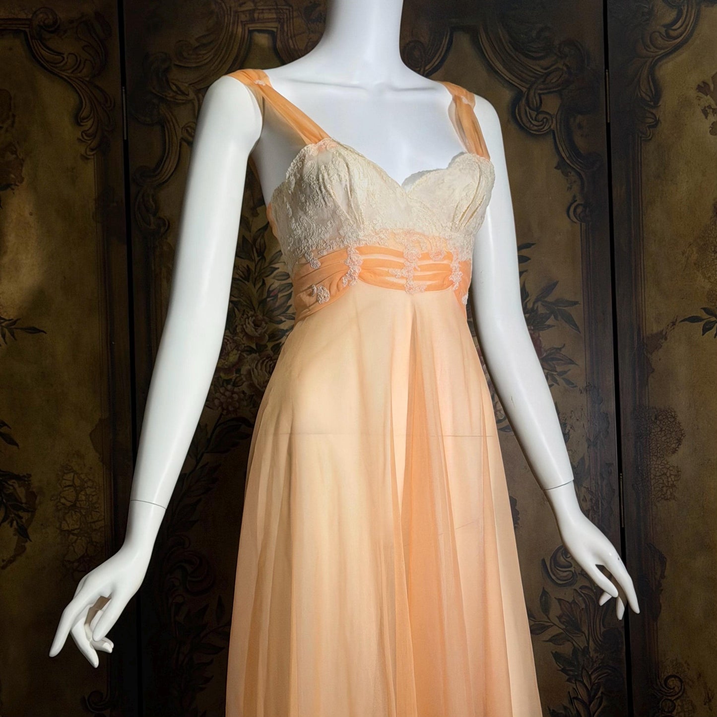 MALOOF Vintage 1950s nightgown robe set, peignoir set, Double layer Peach chiffon lingerie dress