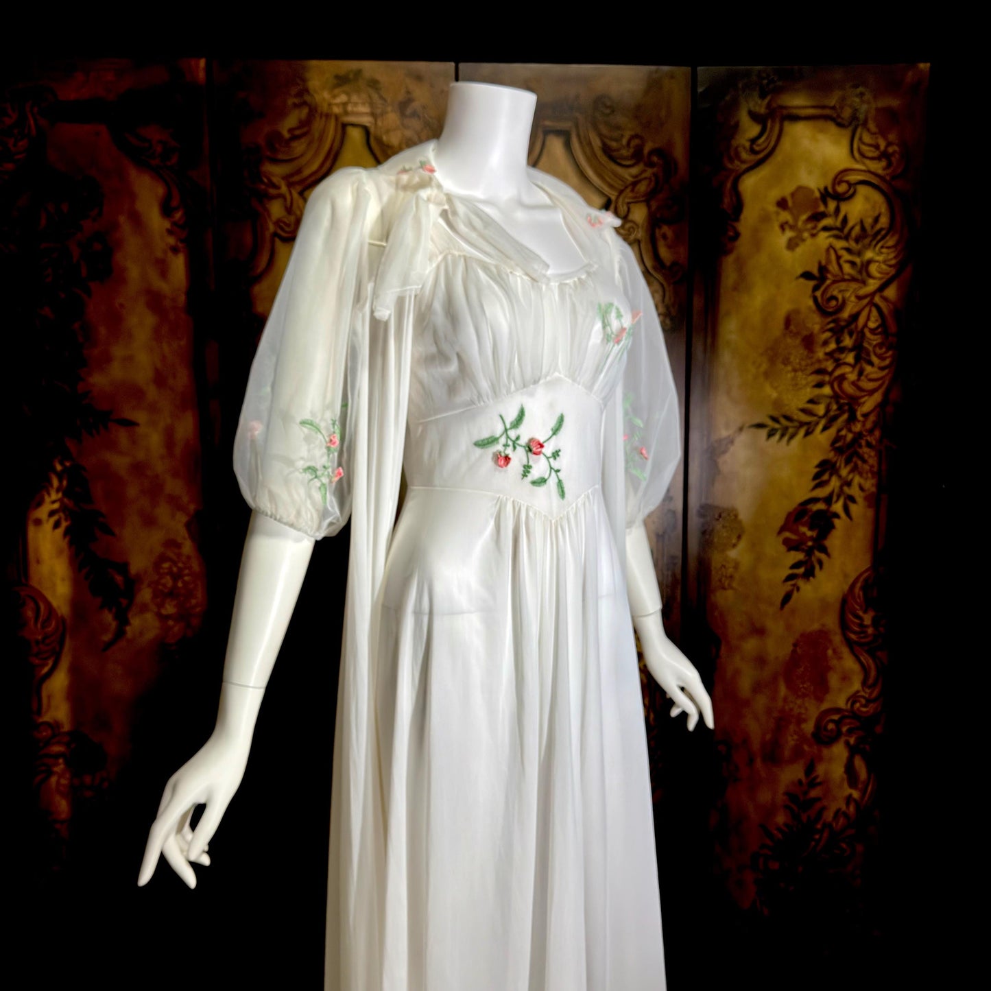 VANITY FAIR vintage 1950s peignoir slip dress set, frothy white nylon bridal nightgown robe set