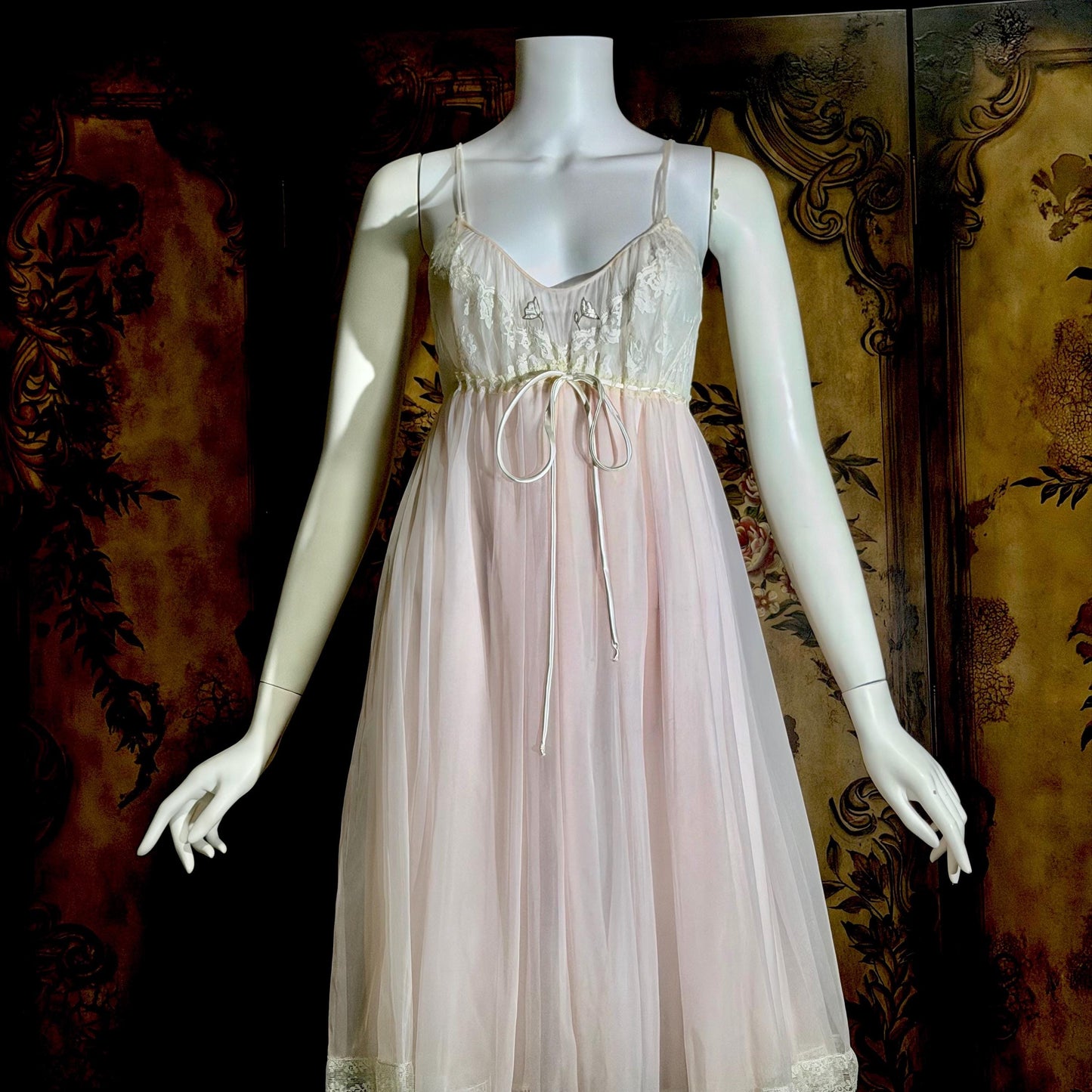 LUCIE ANN Claire Sandra peignoir set, vintage 1960s sassy pink short lingerie gown set