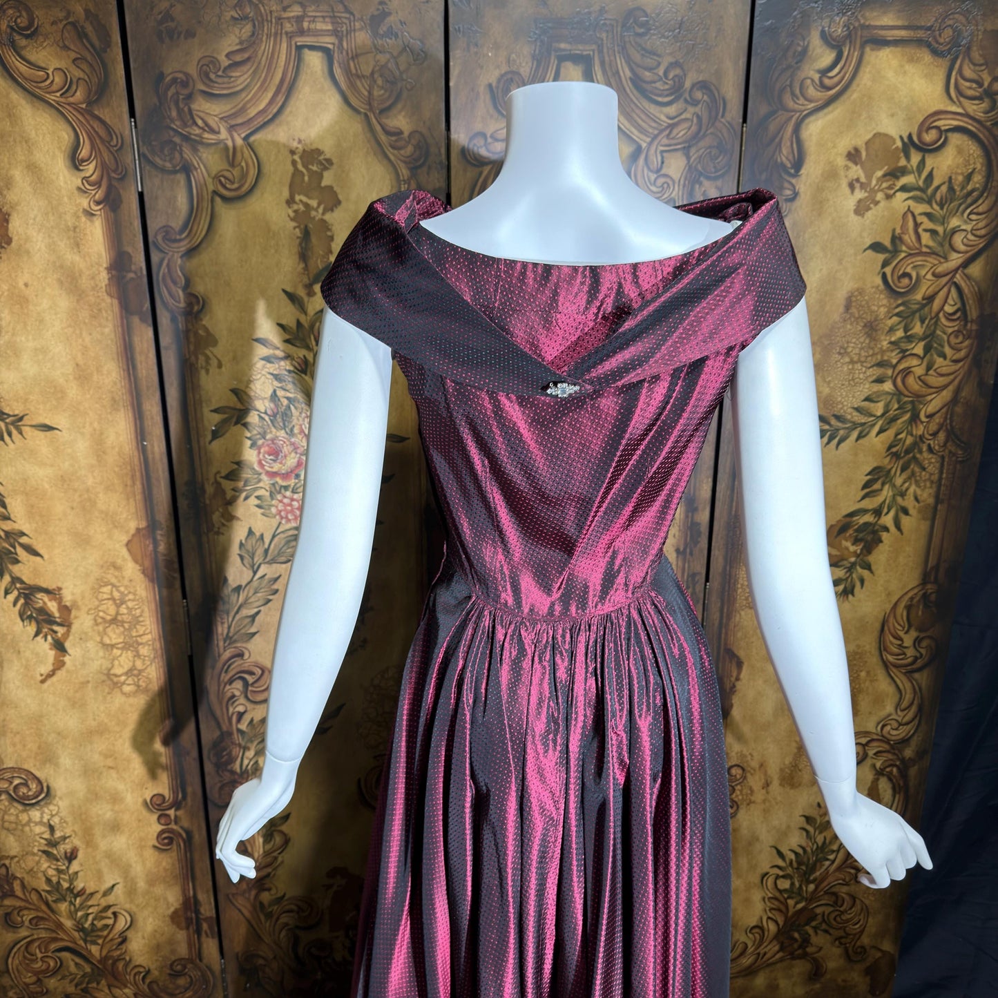1940s vintage Evening Ball Gown, Deep Burgundy Shiny Satin Full Sweep Formal Dress