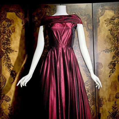 1940s vintage Evening Ball Gown, Deep Burgundy Shiny Satin Full Sweep Formal Dress