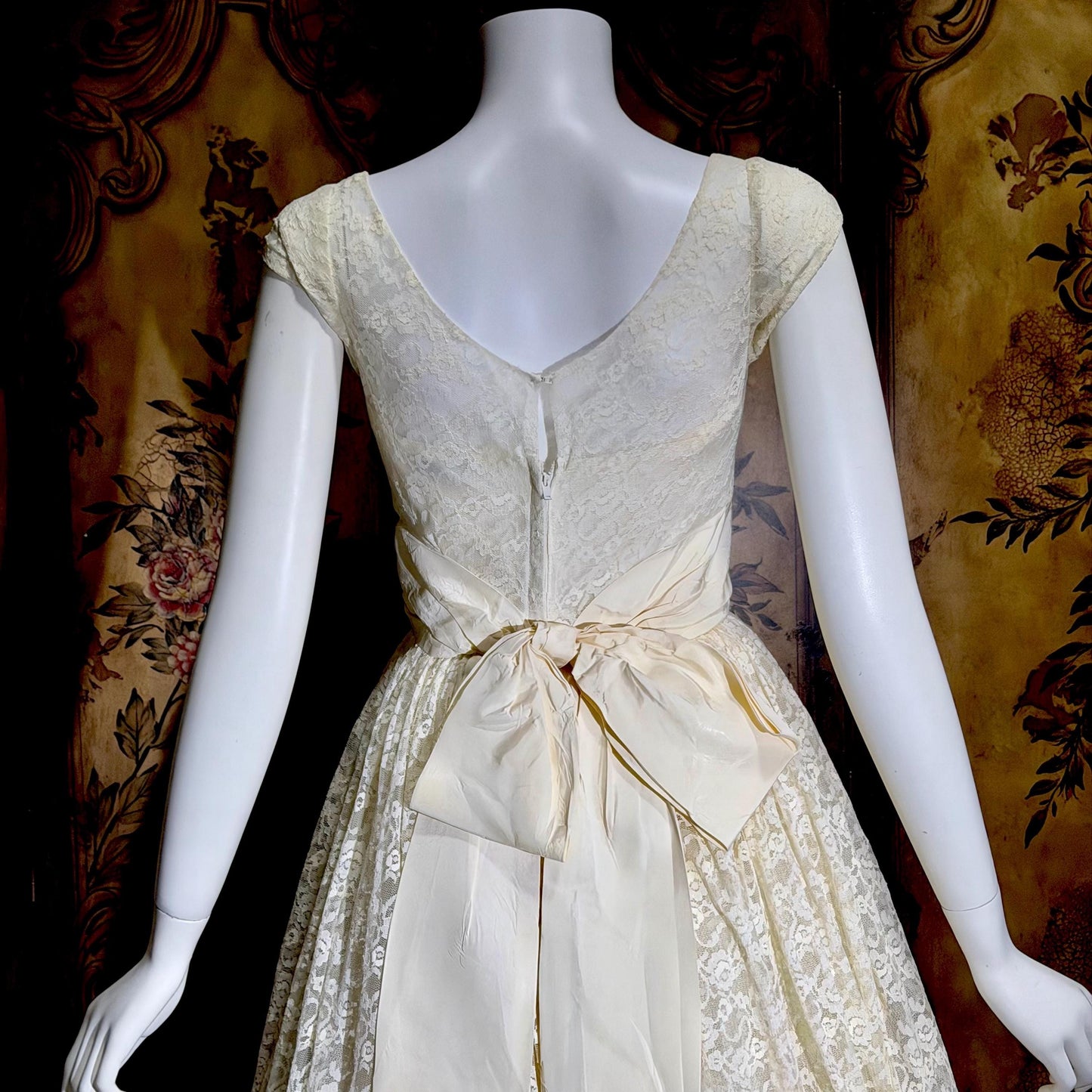 EMMA DOMB vintage 1950s evening prom dress, White Lace Cupcake Party Short Wedding dress