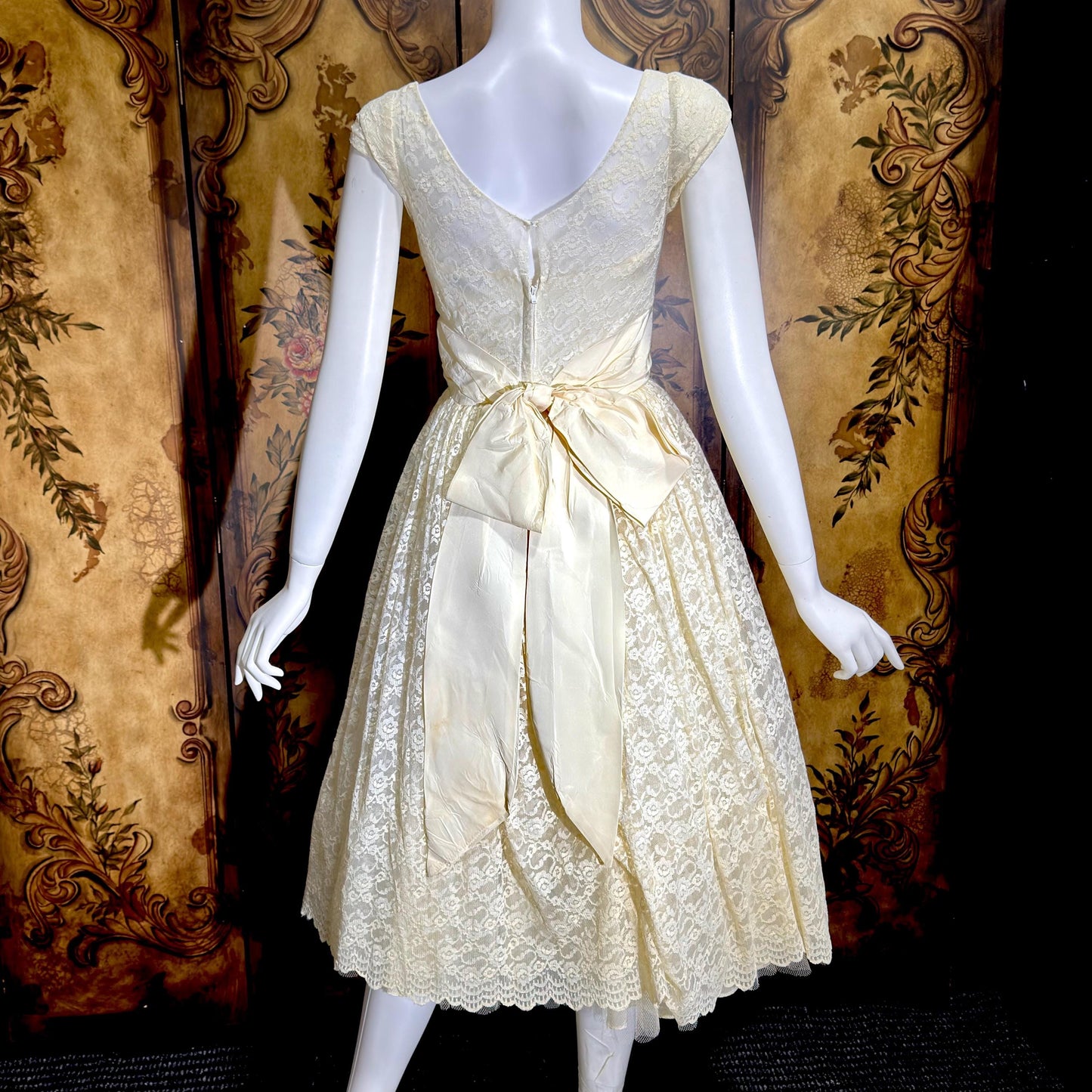 EMMA DOMB vintage 1950s evening prom dress, White Lace Cupcake Party Short Wedding dress