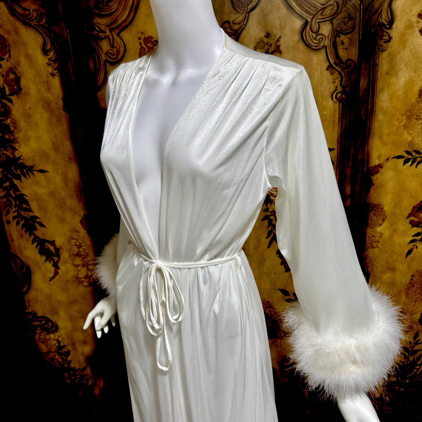 FREDERICKS OF HOLLYWOOD vintage 1970s dressing gown robe, white nylon marabou wrap house coat