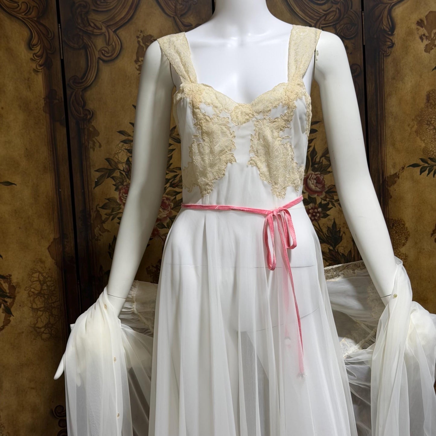 YOLANDE vintage 1940s Peignoir set, White bridal nightgown slip dress and robe