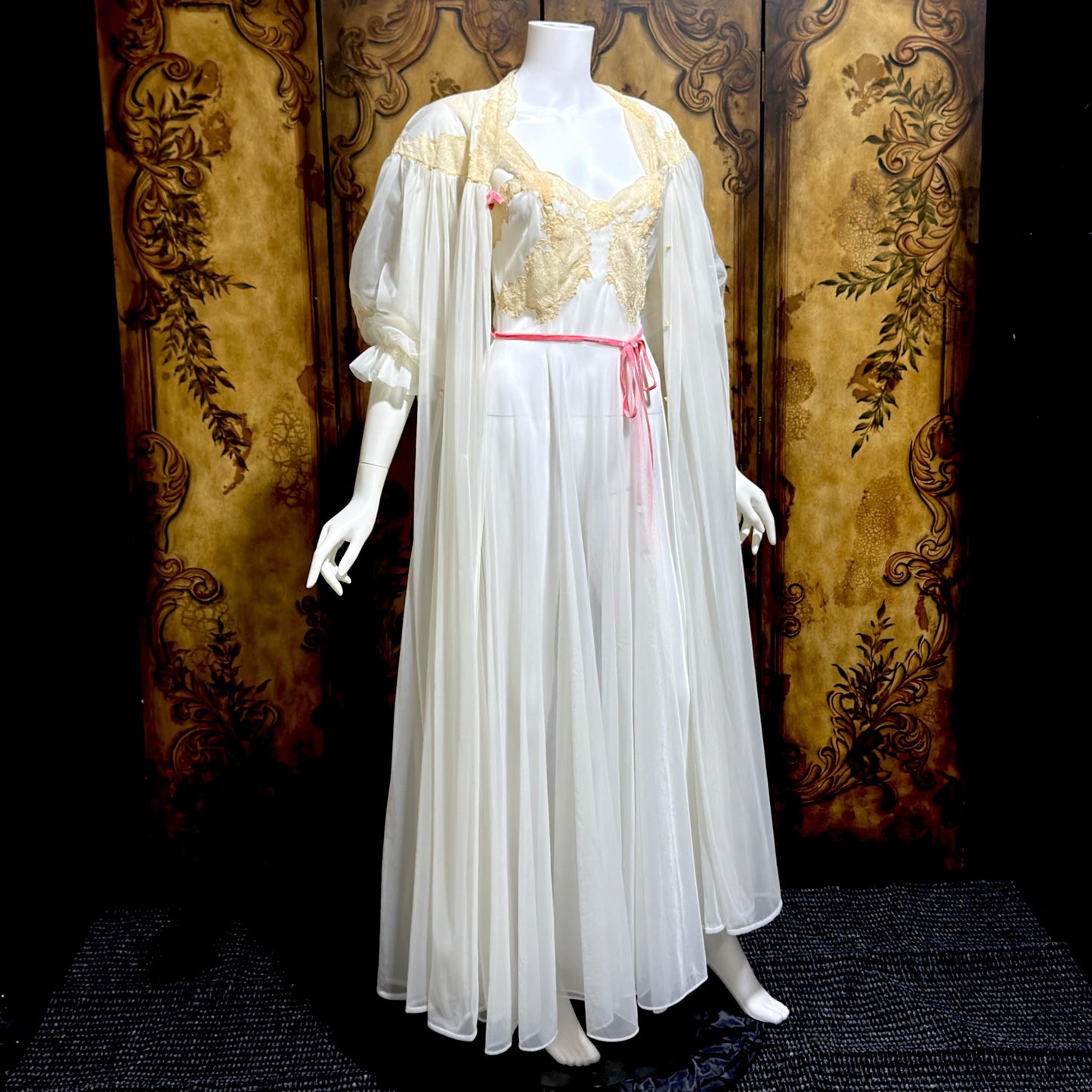 YOLANDE vintage 1940s Peignoir set, White bridal nightgown slip dress and robe