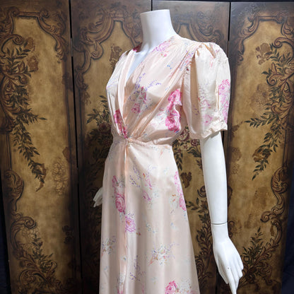 1930s vintage dressing gown robe, Peachy Pink Satin Rose print floral wrap hostess gown
