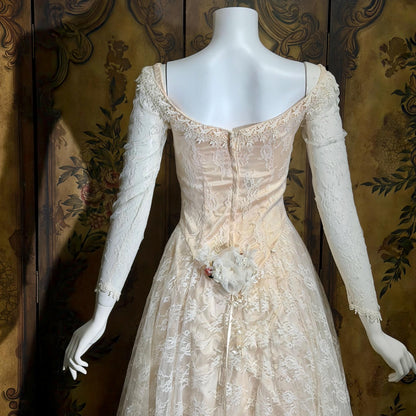 COUNTRY ELEGANCE vintage 1970s wedding dress gown,  Susan Lane Boho white lace long sleeve dress