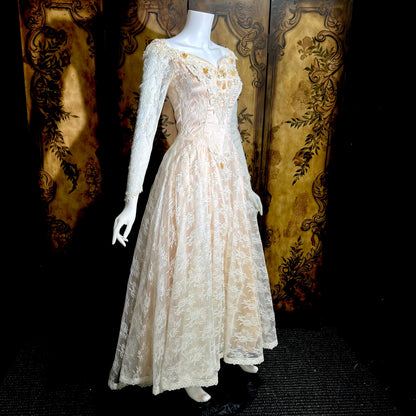 COUNTRY ELEGANCE vintage 1970s wedding dress gown,  Susan Lane Boho white lace long sleeve dress