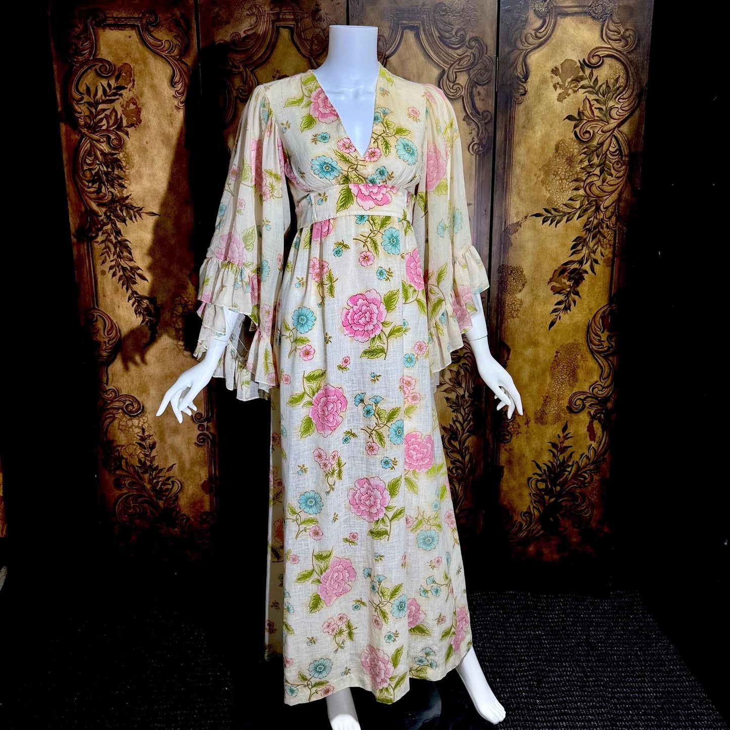 1970s Vintage floral Maxi Dress, Gauzy Angel sleeve Hippie Boho Garden Party dress