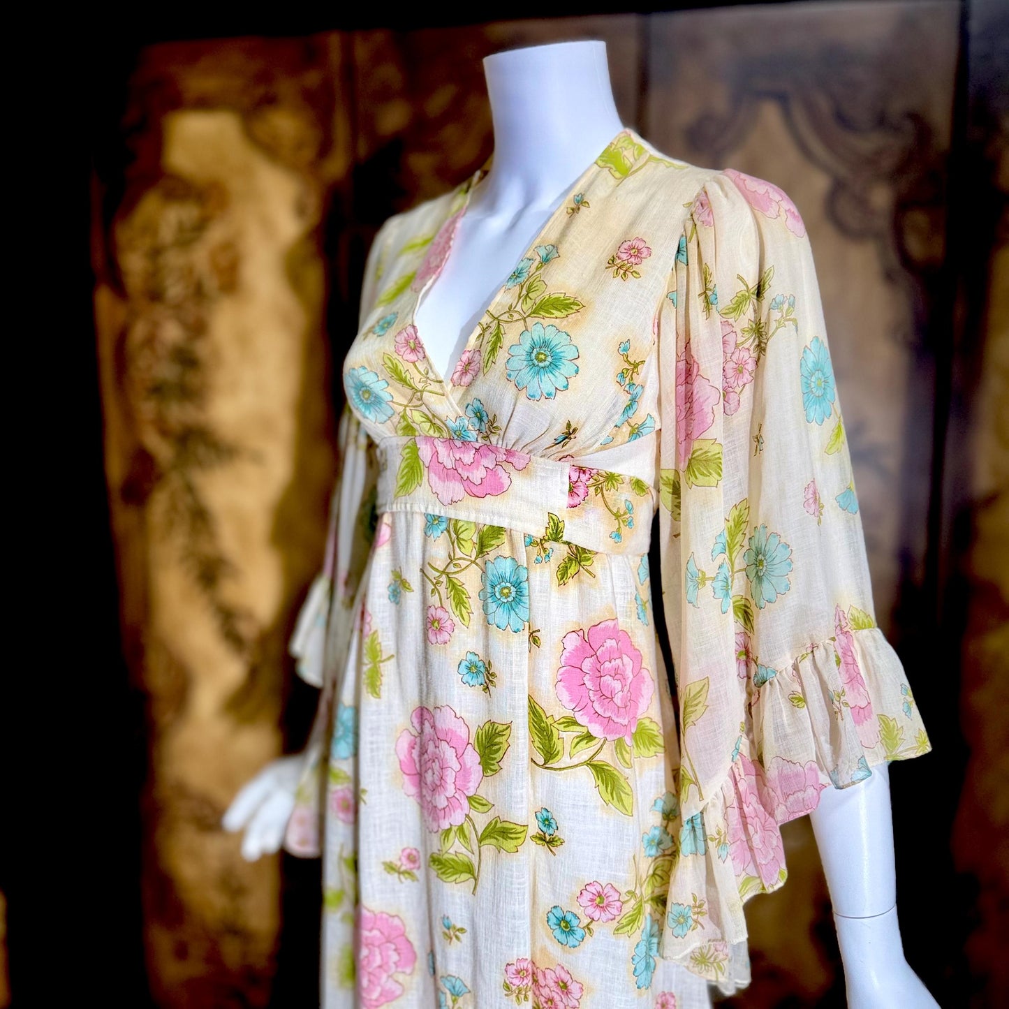 1970s Vintage floral Maxi Dress, Gauzy Angel sleeve Hippie Boho Garden Party dress