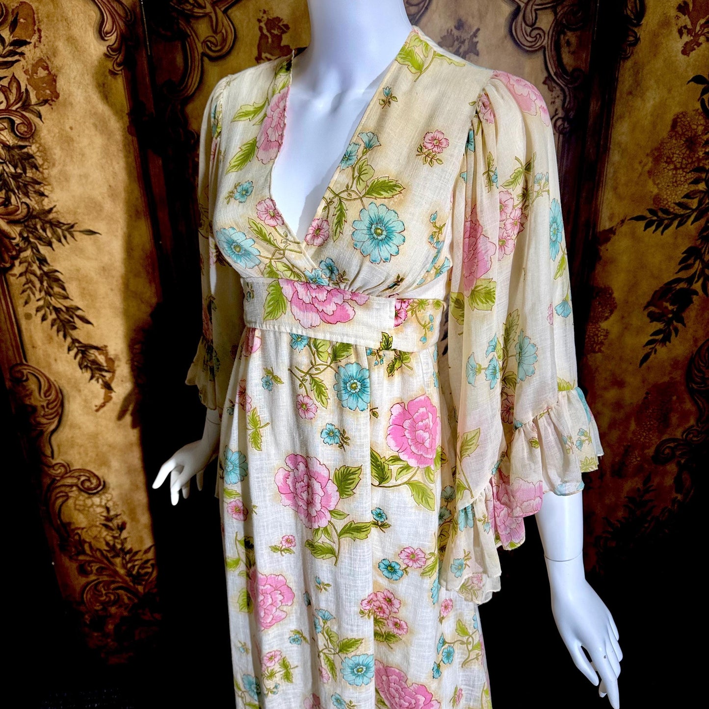 1970s Vintage floral Maxi Dress, Gauzy Angel sleeve Hippie Boho Garden Party dress