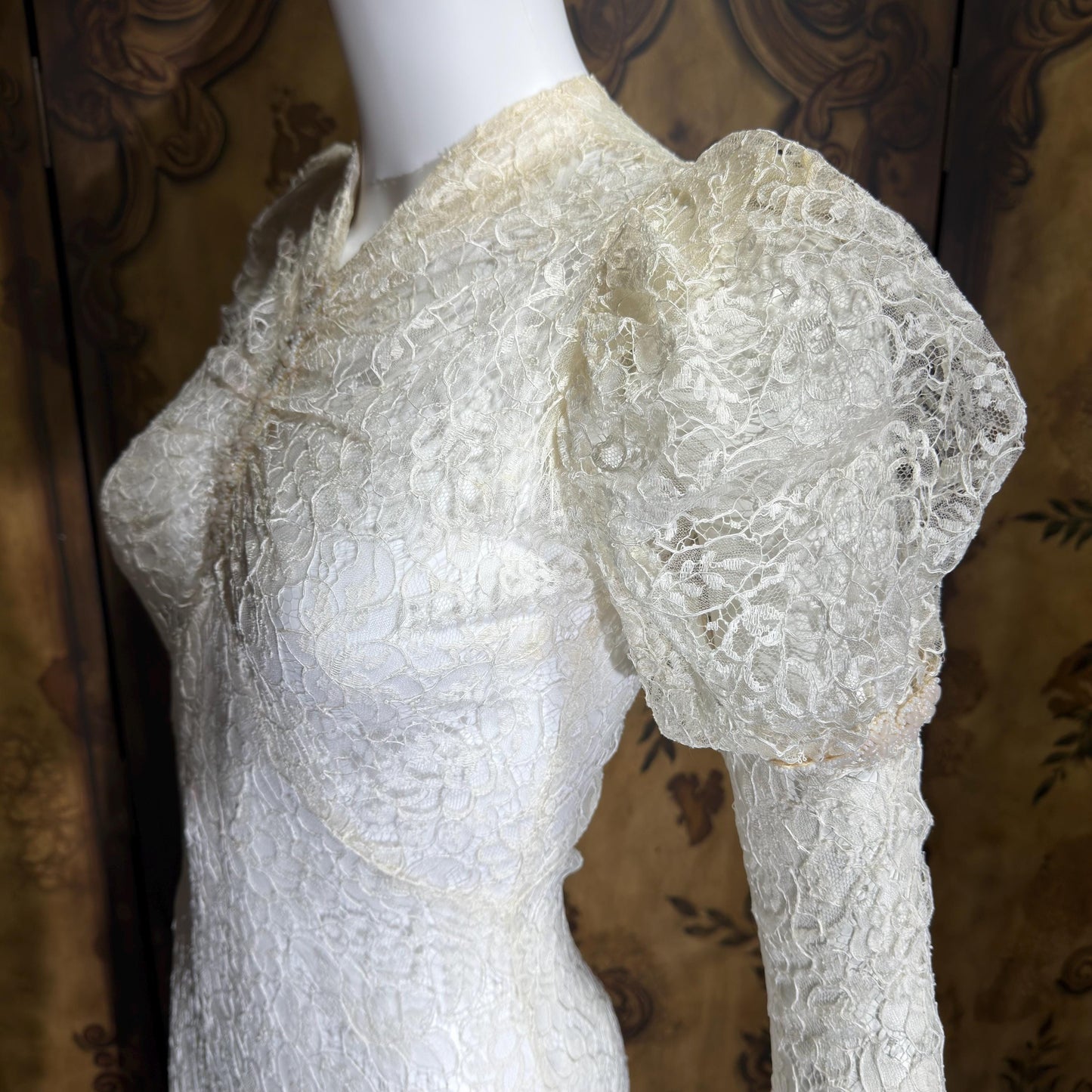 1940s vintage wedding dress, White sheer lace long sleeve sheath gown with train