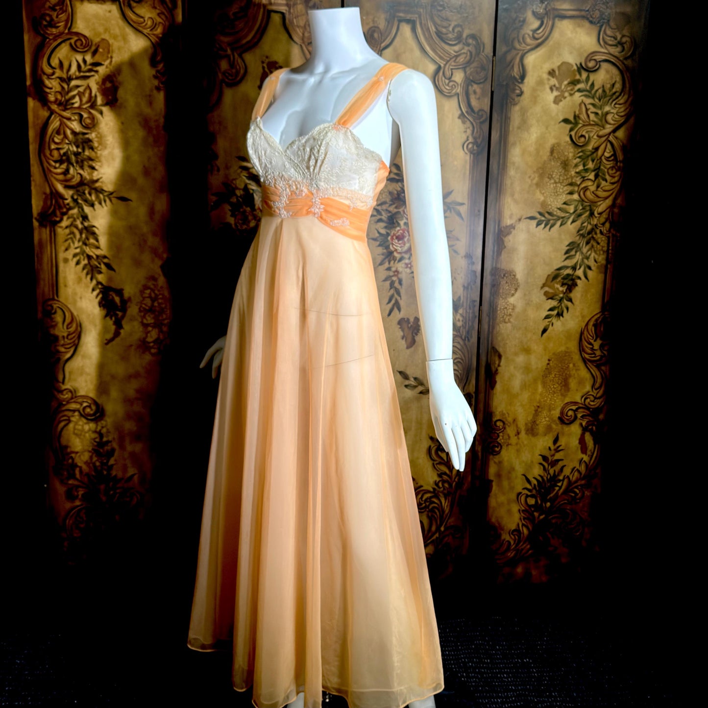 MALOOF Vintage 1950s nightgown robe set, peignoir set, Double layer Peach chiffon lingerie dress