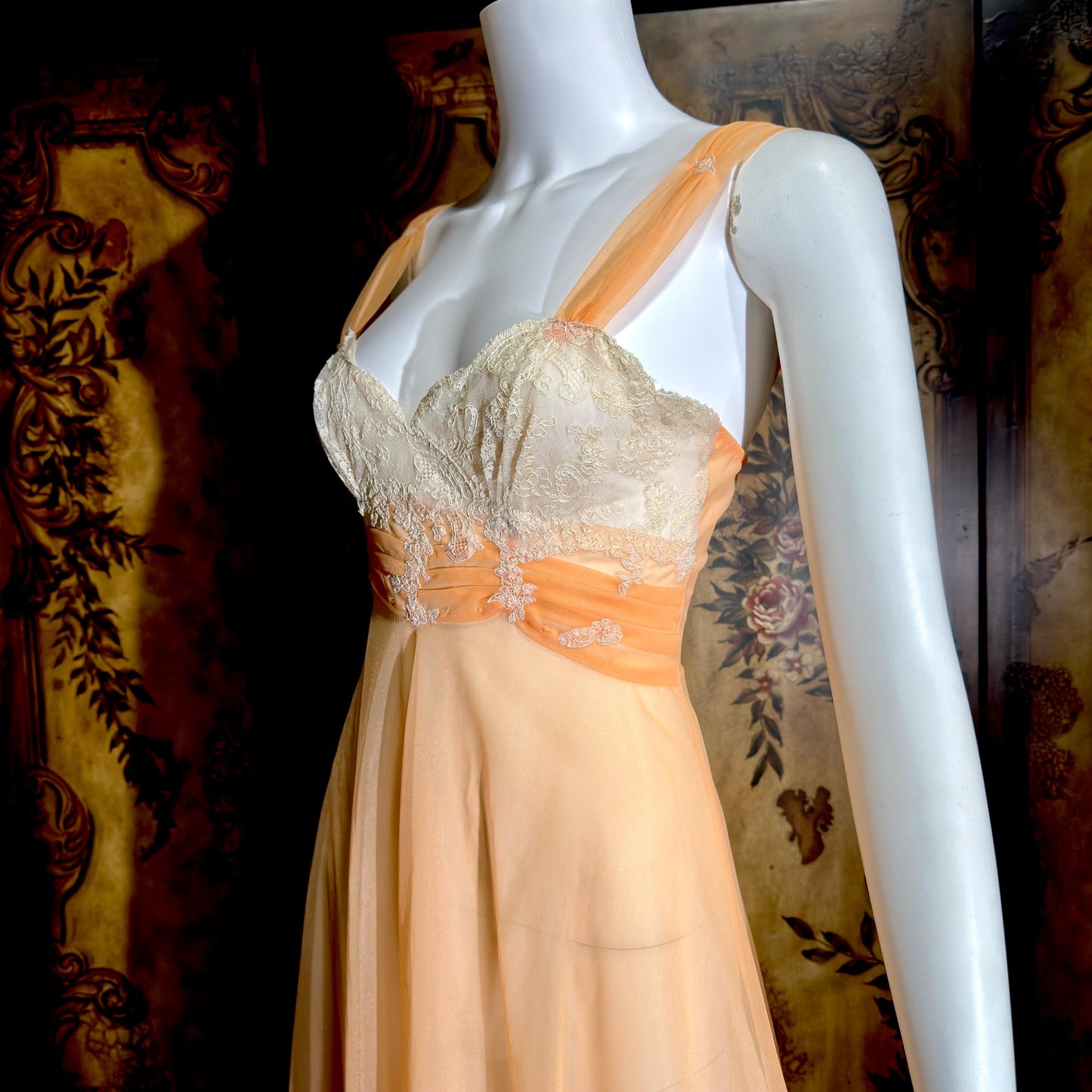 MALOOF Vintage 1950s nightgown robe set, peignoir set, Double layer Peach chiffon lingerie dress