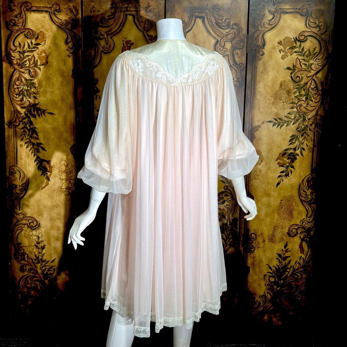 LUCIE ANN Claire Sandra peignoir set, vintage 1960s sassy pink short lingerie gown set