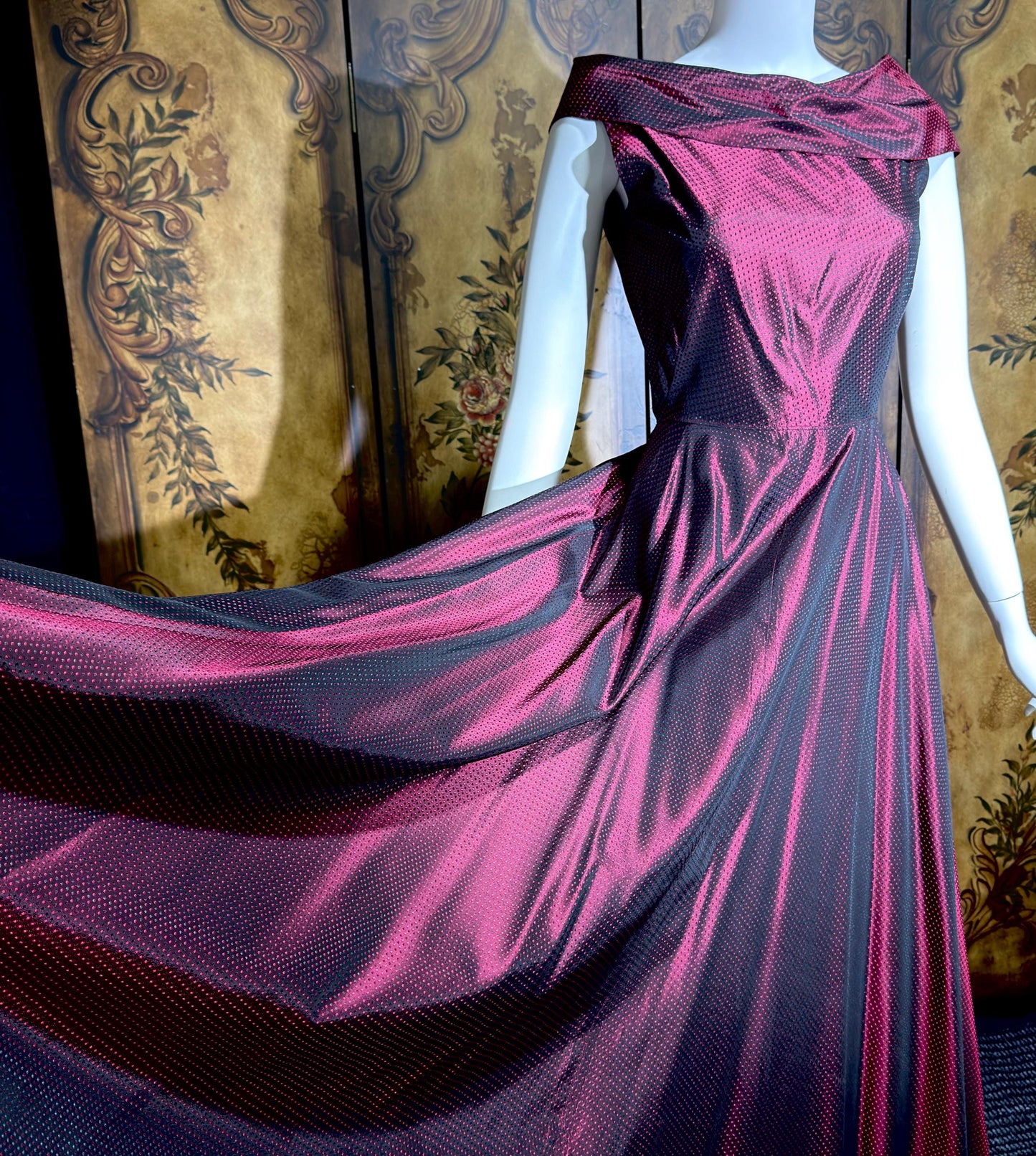1940s vintage Evening Ball Gown, Deep Burgundy Shiny Satin Full Sweep Formal Dress
