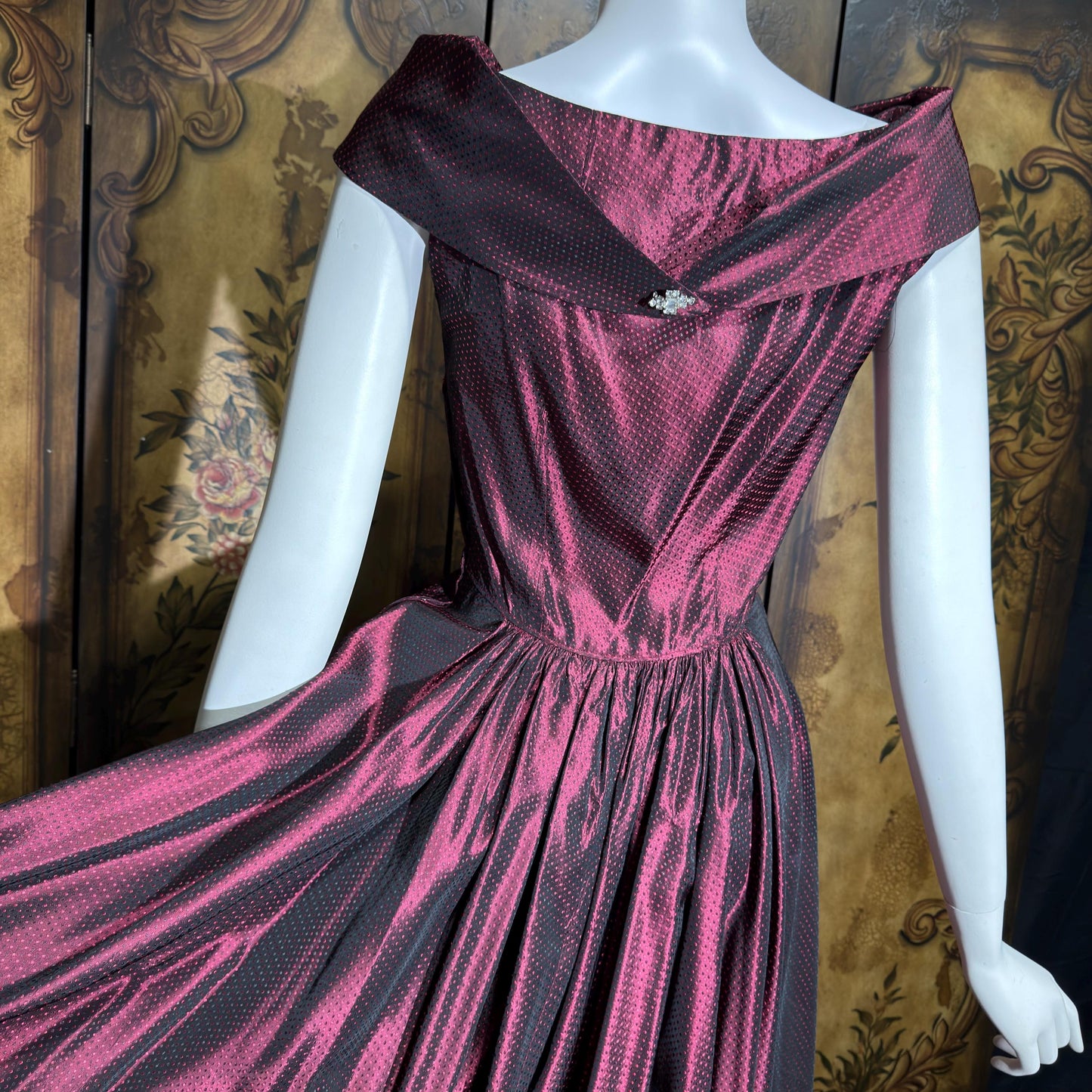 1940s vintage Evening Ball Gown, Deep Burgundy Shiny Satin Full Sweep Formal Dress