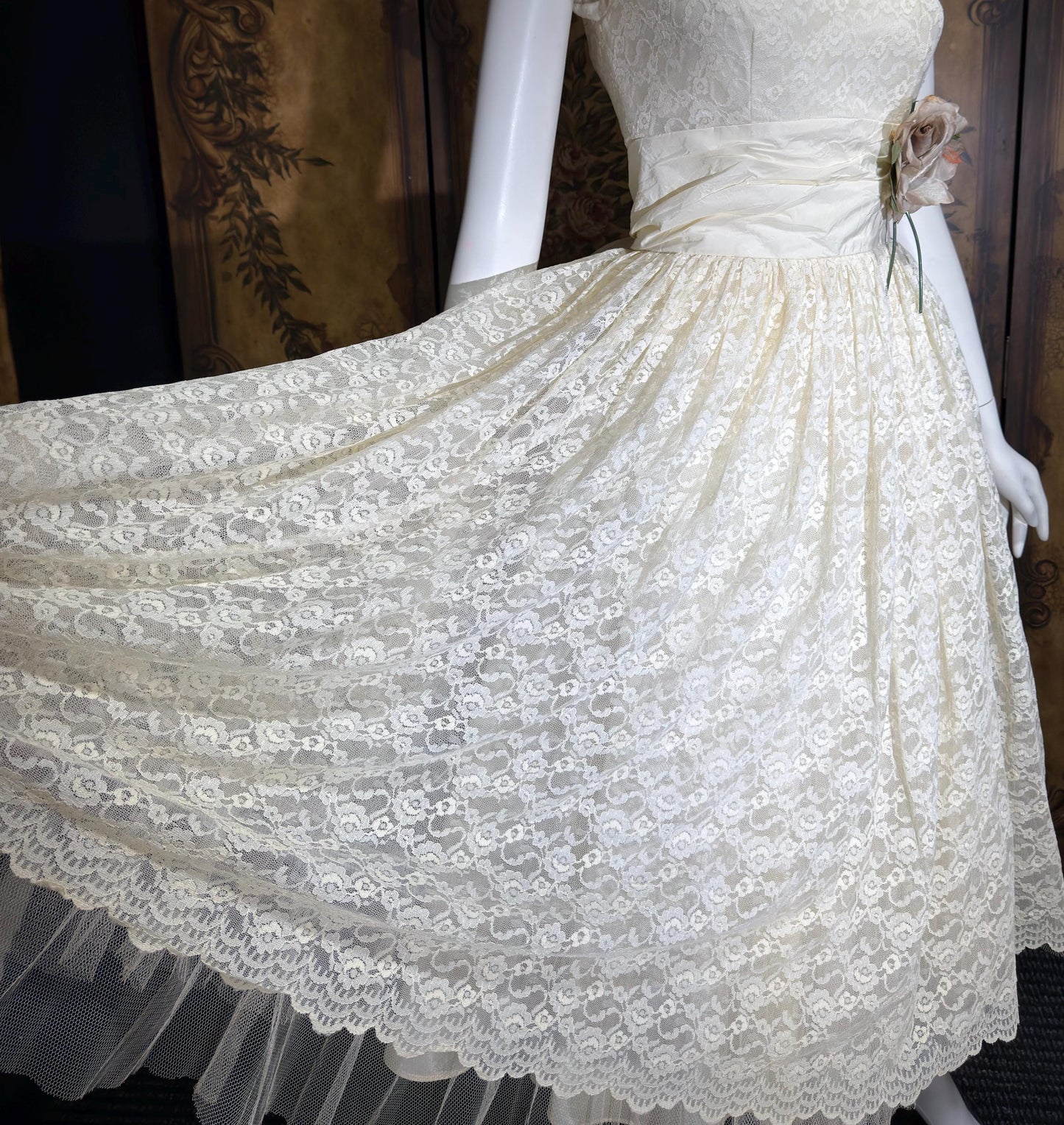 EMMA DOMB vintage 1950s evening prom dress, White Lace Cupcake Party Short Wedding dress