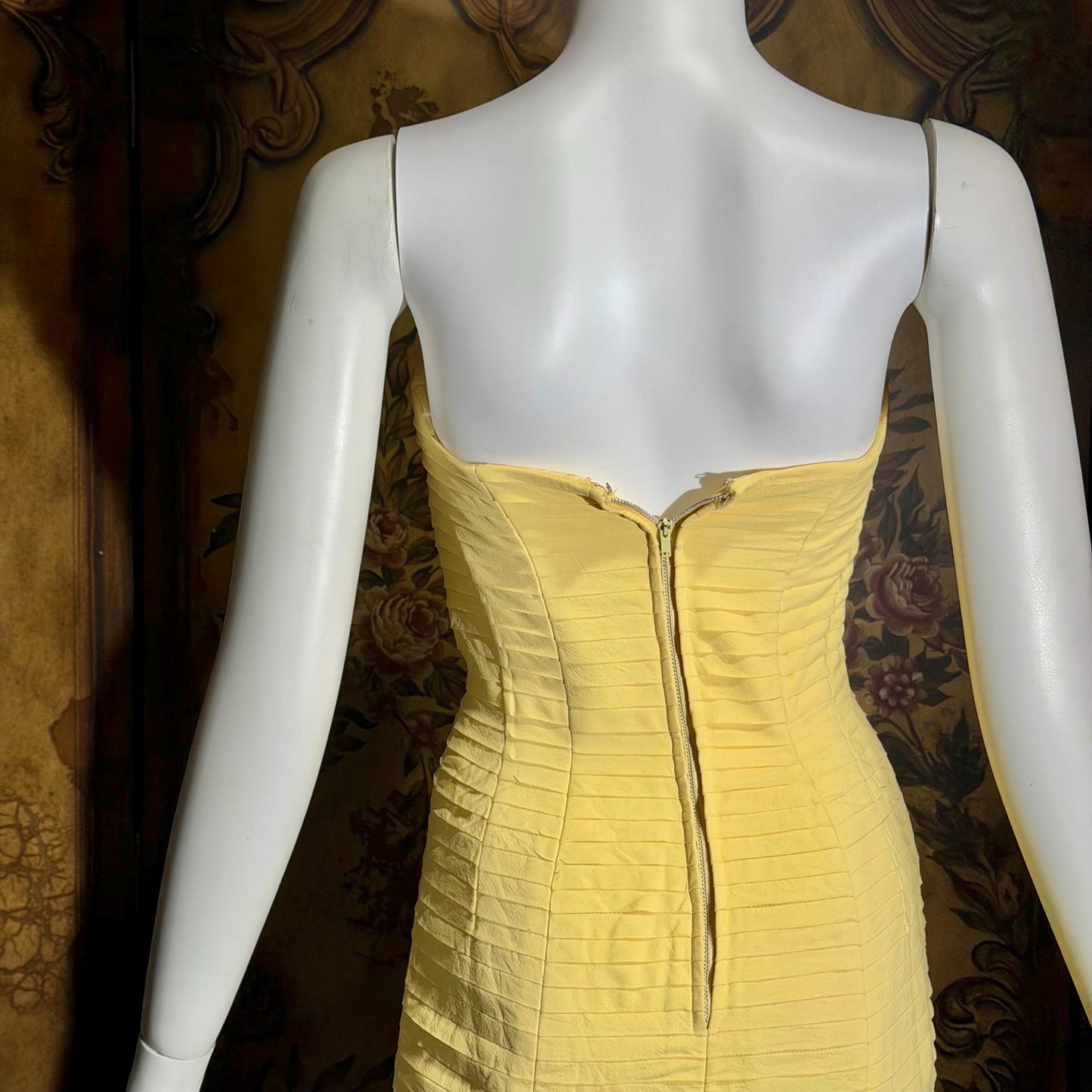 SUZY PERETTE Vintage evening dress, 1950s Yellow wiggle cocktail dress