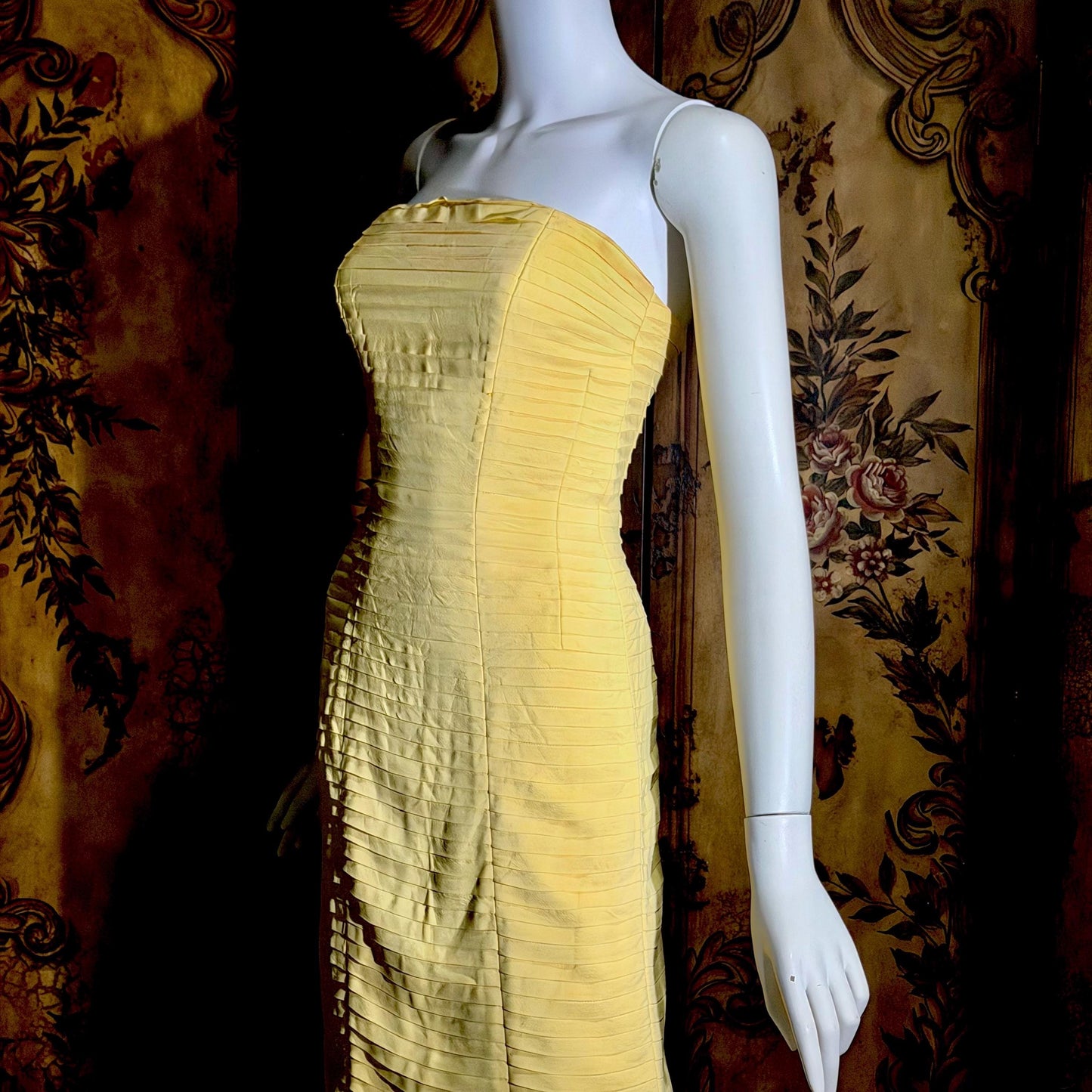SUZY PERETTE Vintage evening dress, 1950s Yellow wiggle cocktail dress