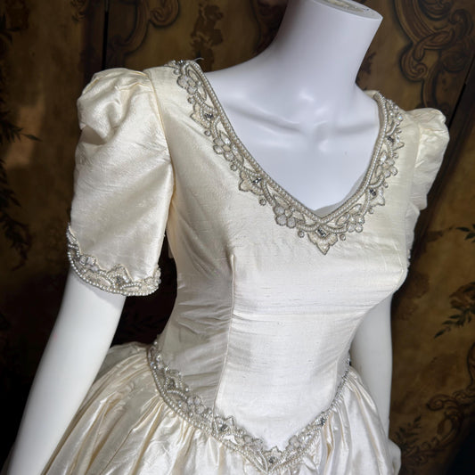 PRONOVIAS vintage wedding dress gown, 1980s All Silk Princess White Ball Gown