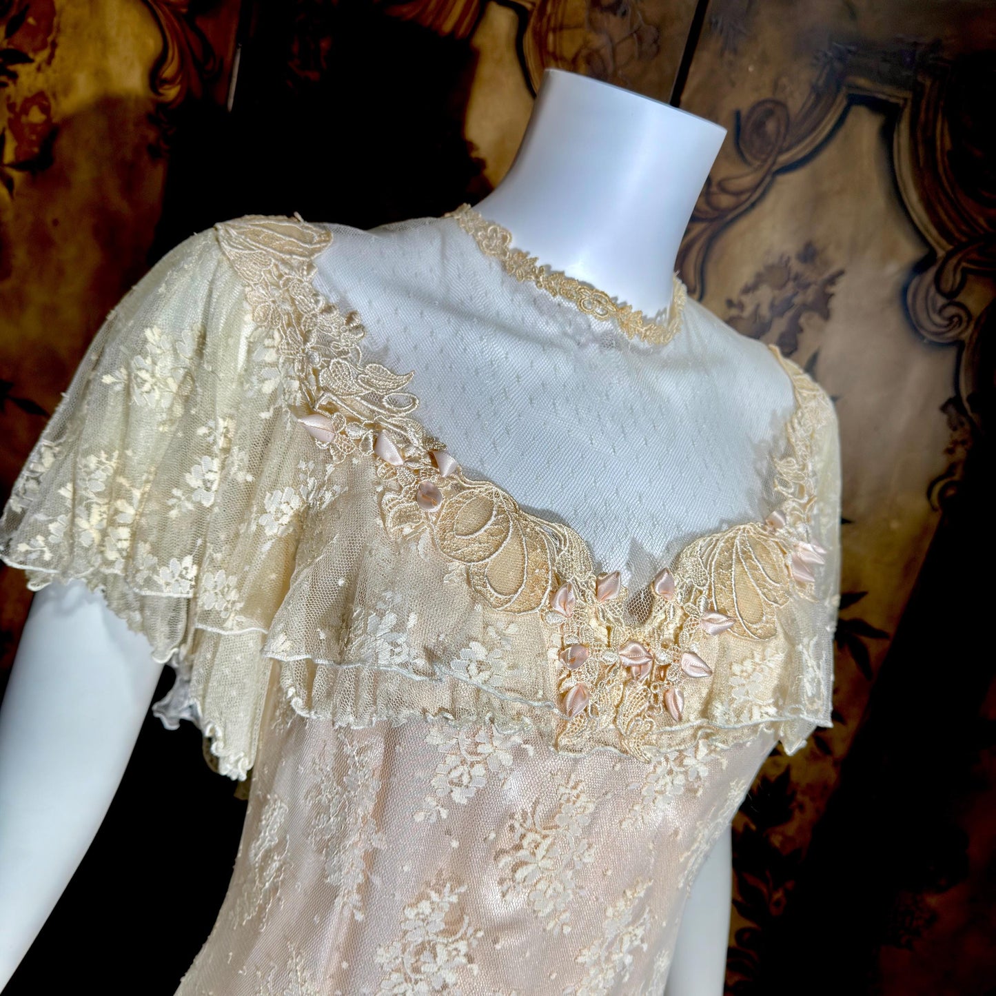 COUNTRY ELEGANCE vintage 1970s wedding dress gown, Susan Lane Romantic Boho Pink french lace dress