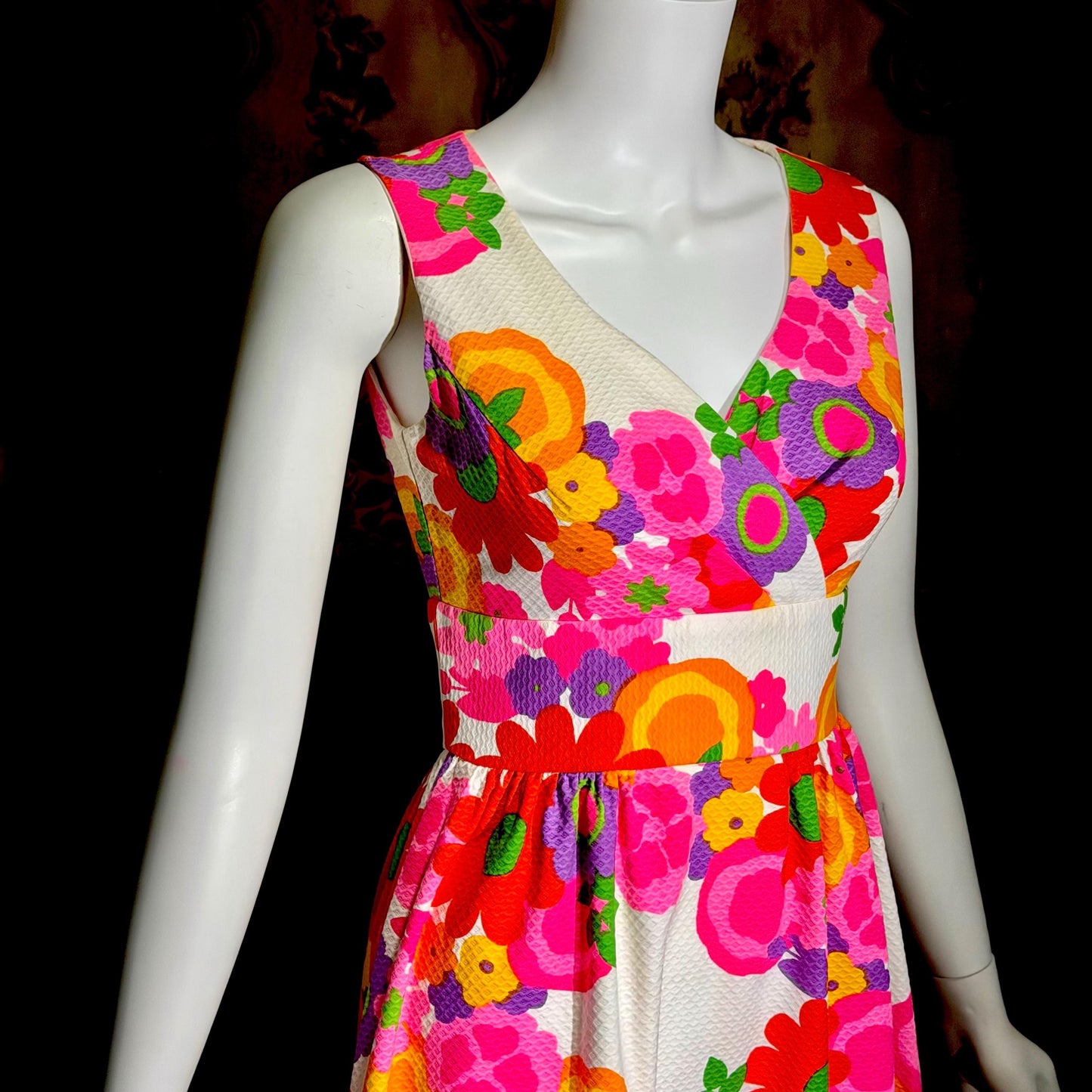 MALIA Vintage 1960s maxi dress, Hawaiian waffled cotton floral summer sundress