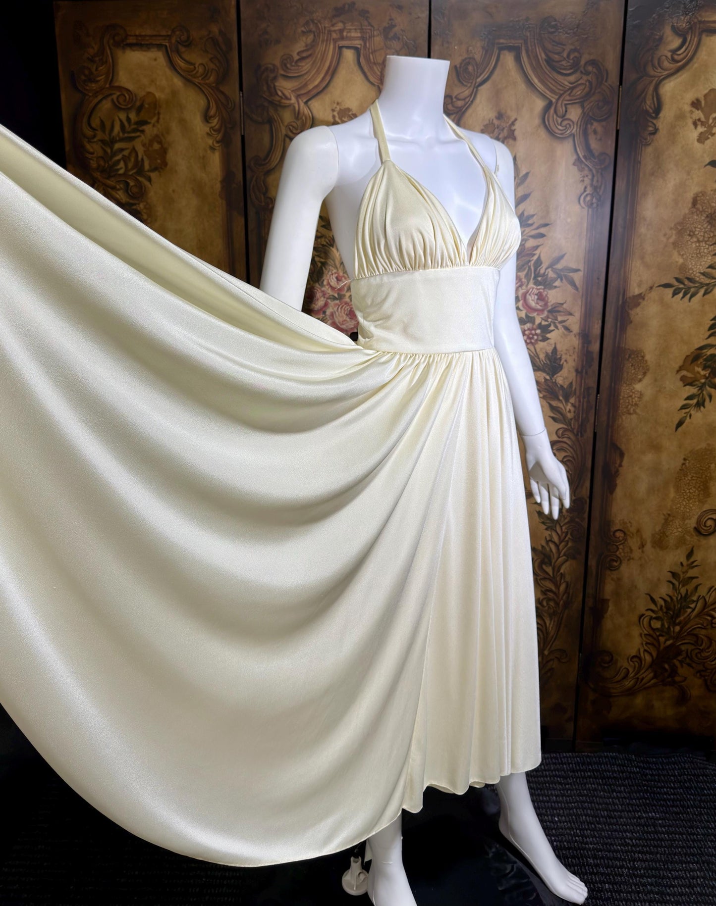 ESTEVEZ vintage 1970s cocktail dress, Eva Gabor Look White Marilyn Monroe style halter dress