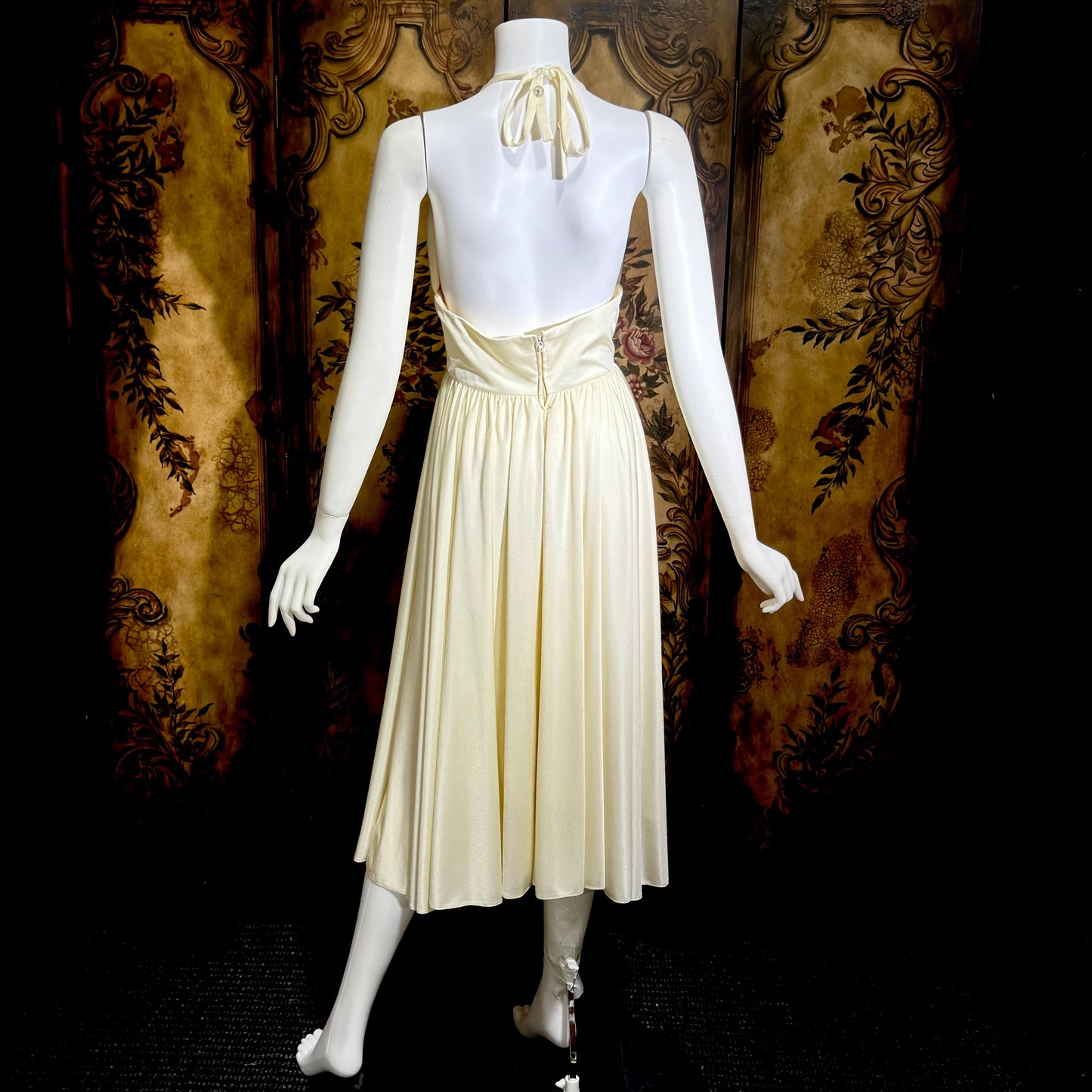 ESTEVEZ vintage 1970s cocktail dress, Eva Gabor Look White Marilyn Monroe style halter dress