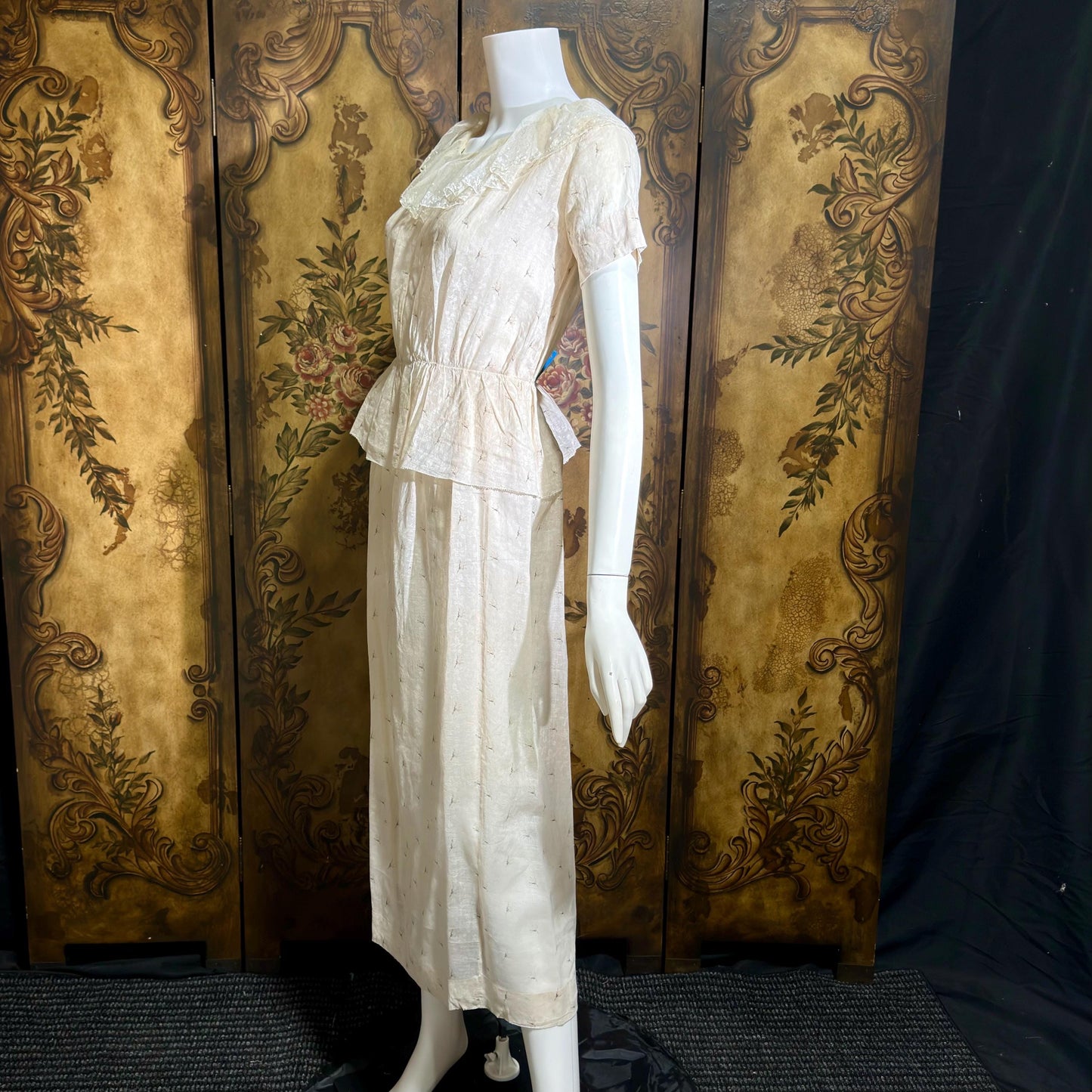 1930s vintage Cotton Day Dress, Ruffle Collar Peplum Batiste Casual Dress