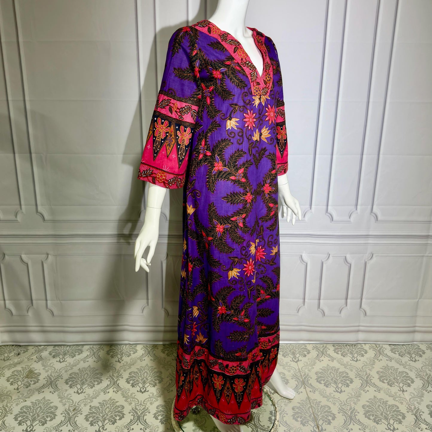 DESIGNS MALAYSIA Vintage 1960s Caftan Kaftan Dress, Purple Cotton Floral Maxi Dress