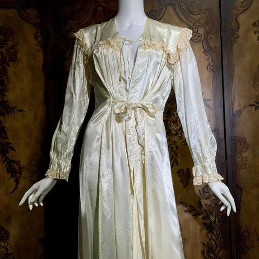 1930s Vintage 1940s Dressing Gown Robe, Shiny Liquid Satin Lace Loungewear Robe