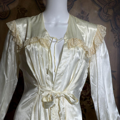 1930s Vintage 1940s Dressing Gown Robe, Shiny Liquid Satin Lace Loungewear Robe