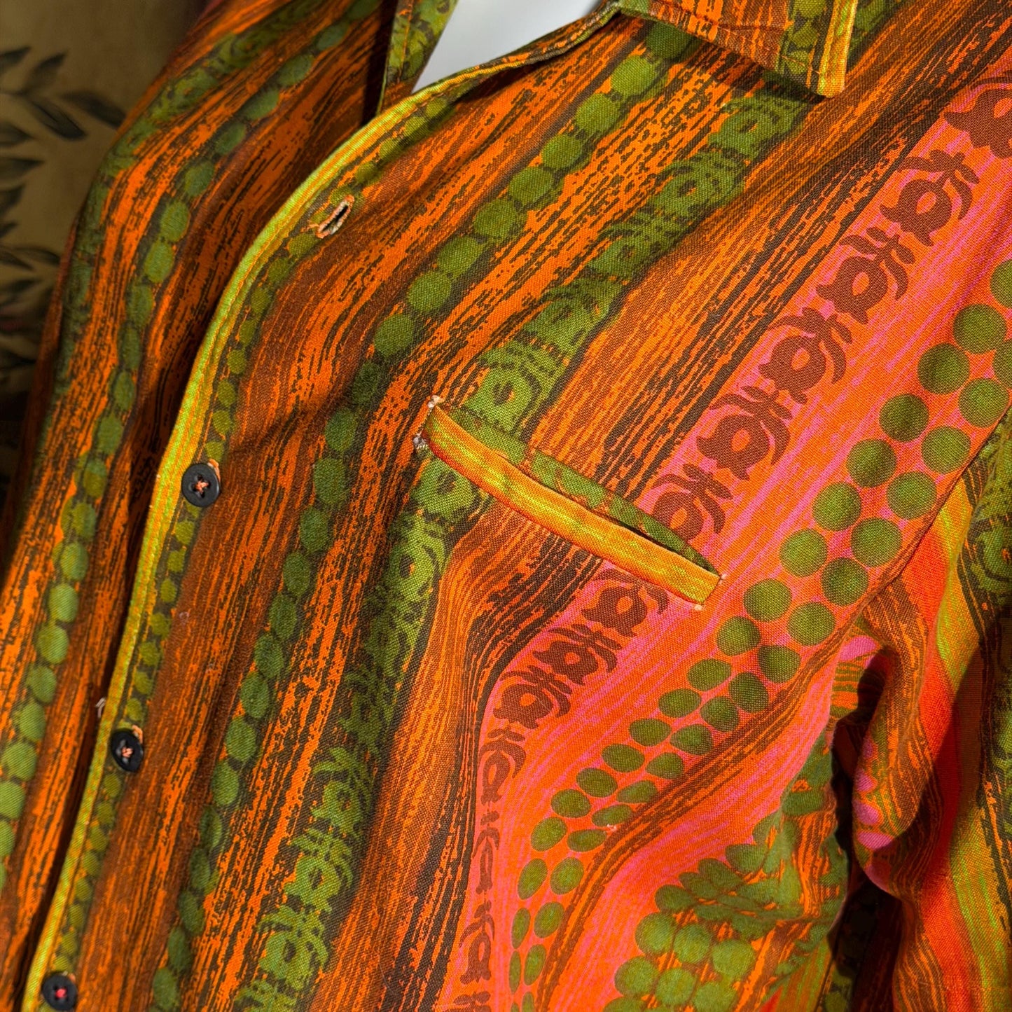 LILLY DASCHE Vintage 1950s Hawaiian shirt, Mod Tiki Atomic Cotton Button Front shirt