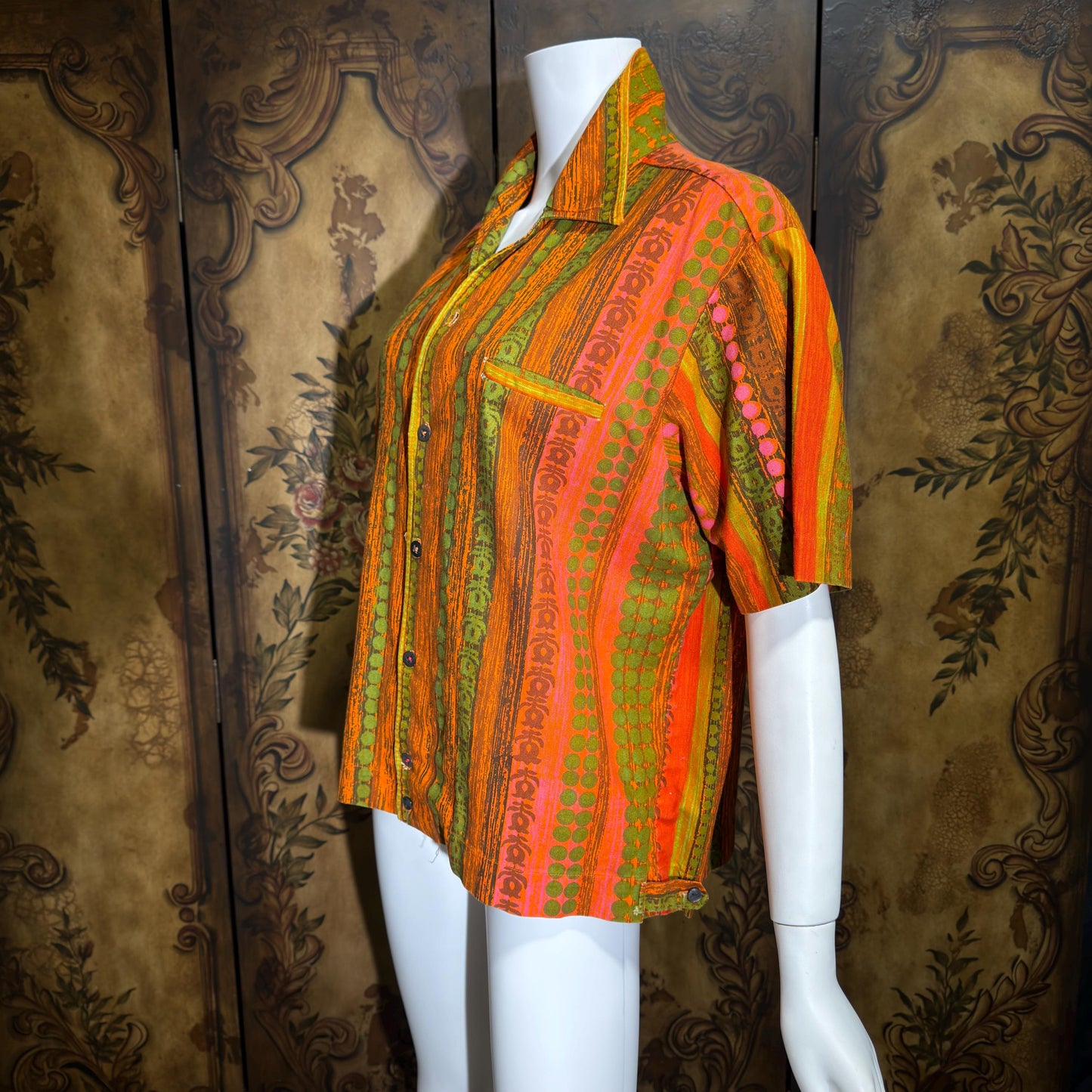 LILLY DASCHE Vintage 1950s Hawaiian shirt, Mod Tiki Atomic Cotton Button Front shirt