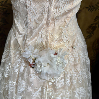 COUNTRY ELEGANCE vintage 1970s wedding dress gown,  Susan Lane Boho white lace long sleeve dress